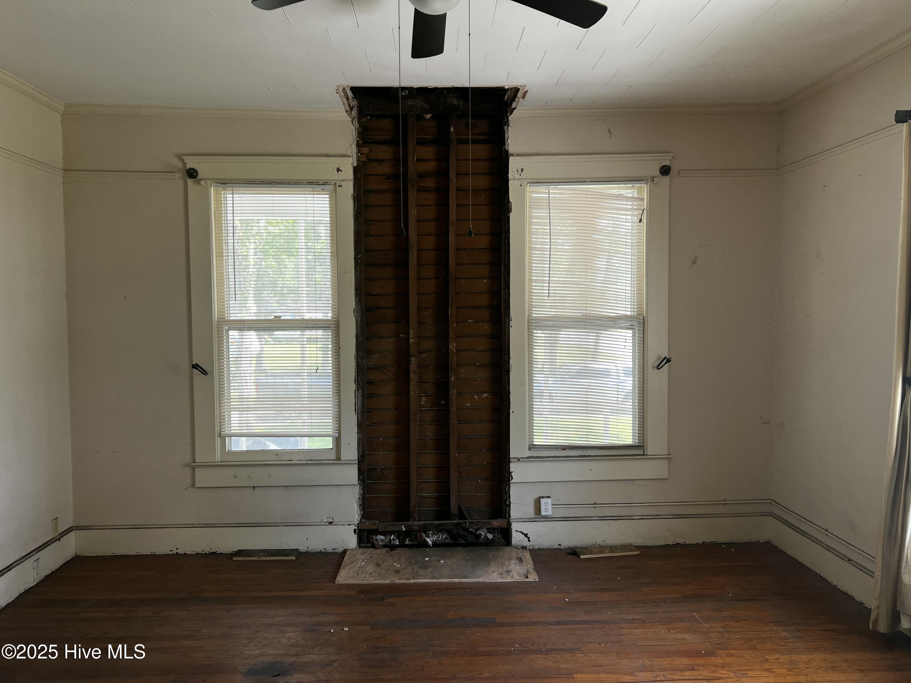 357 Tooley Street Property Photo 27