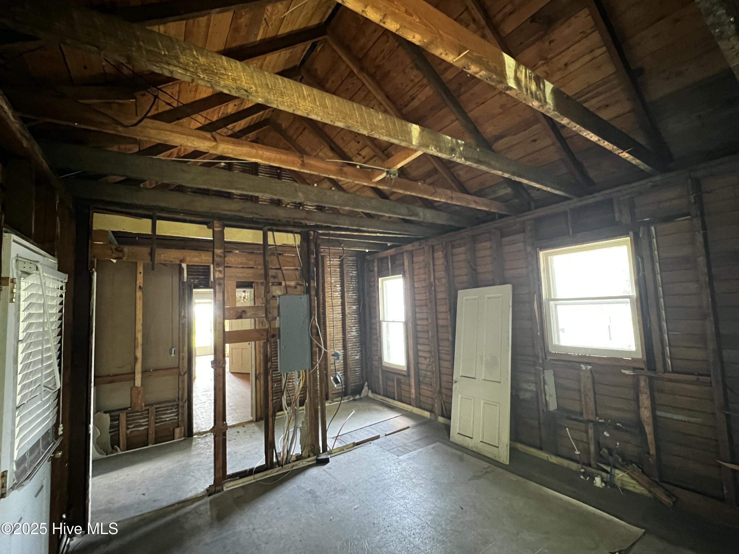 357 Tooley Street Property Photo 36