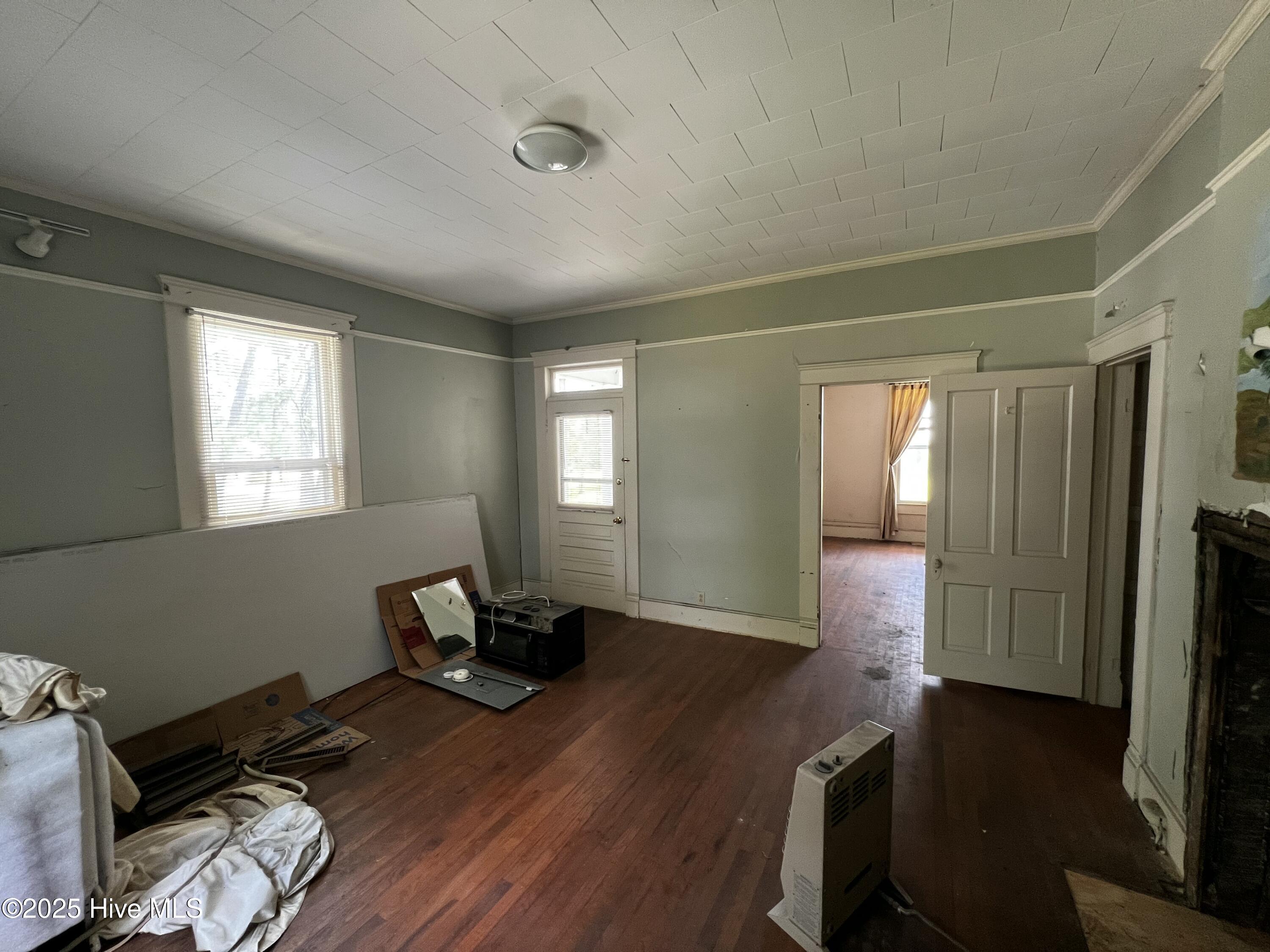 357 Tooley Street Property Photo 42