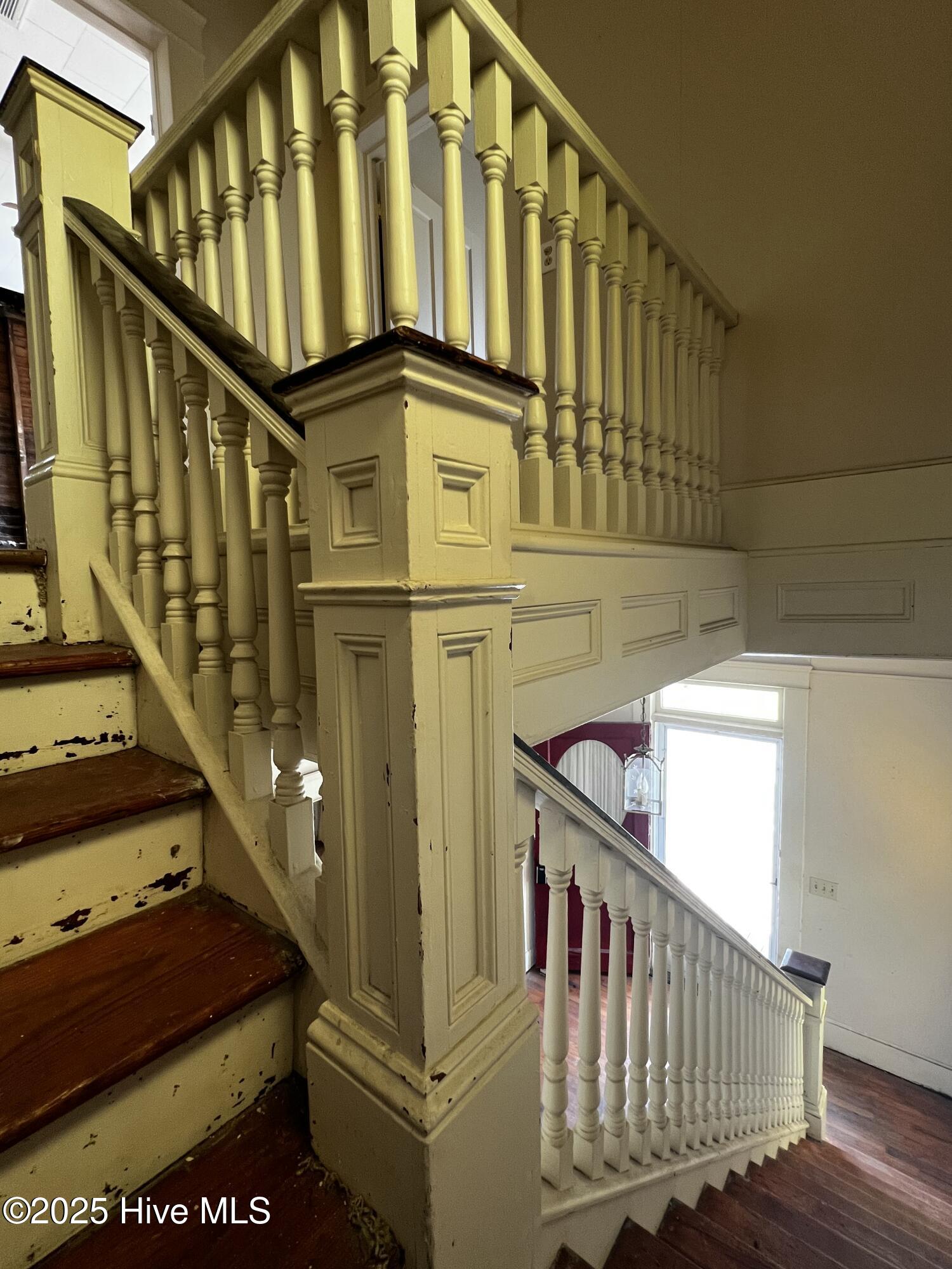 357 Tooley Street Property Photo 46