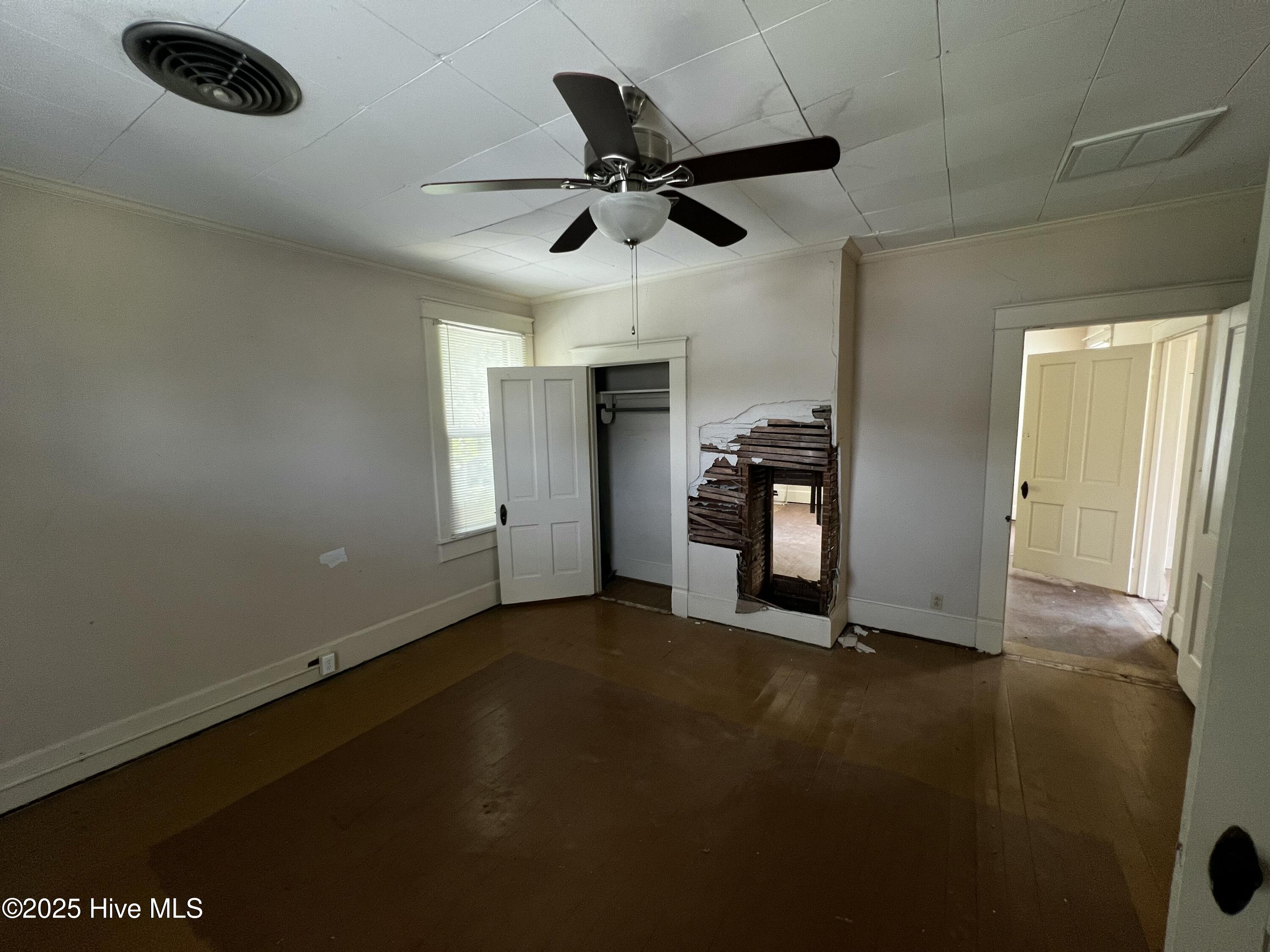 357 Tooley Street Property Photo 58