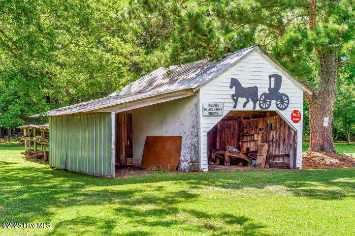 1738 Nc 306 Highway Property Photo 7