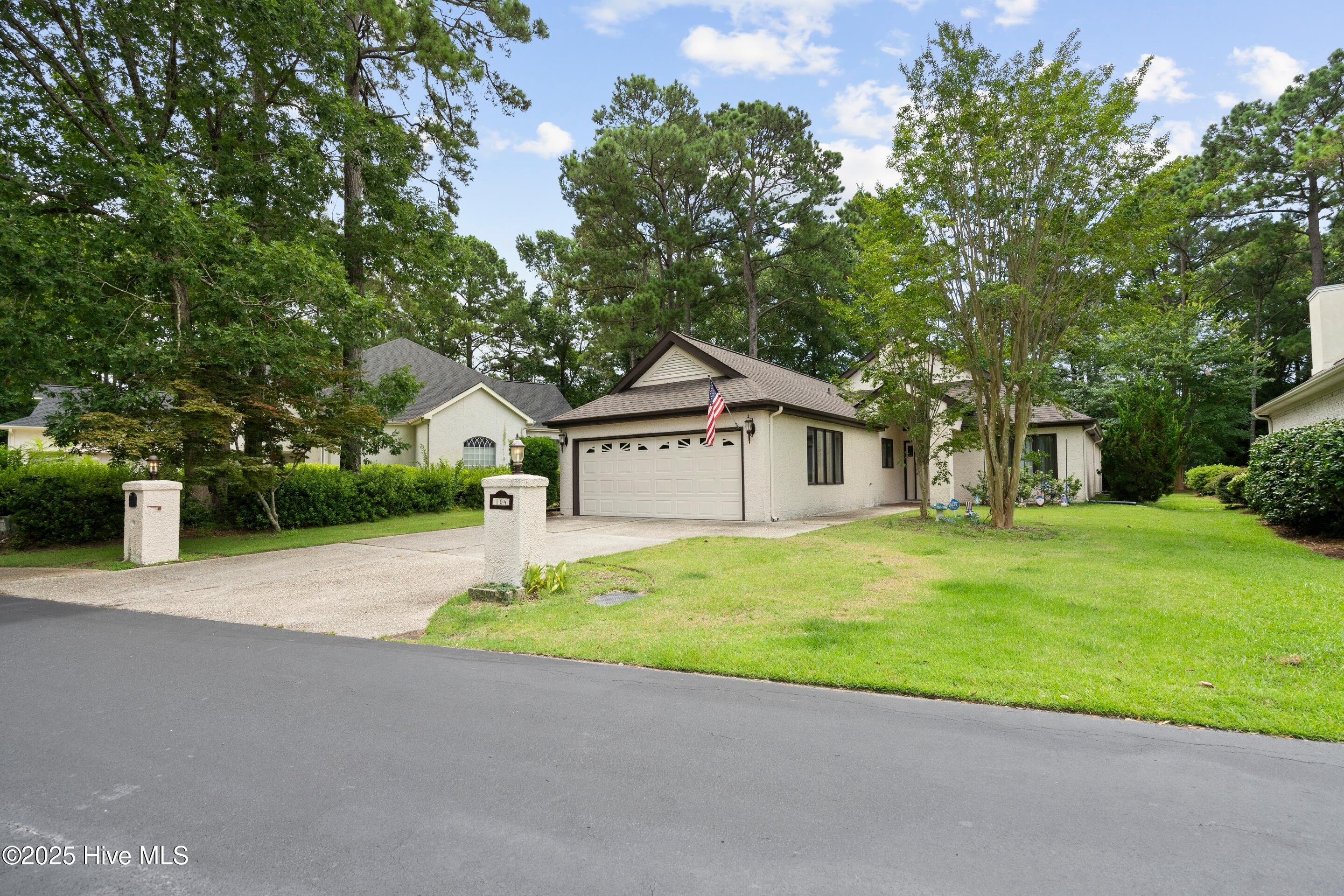 104 Rollingwood Circle Property Photo 4