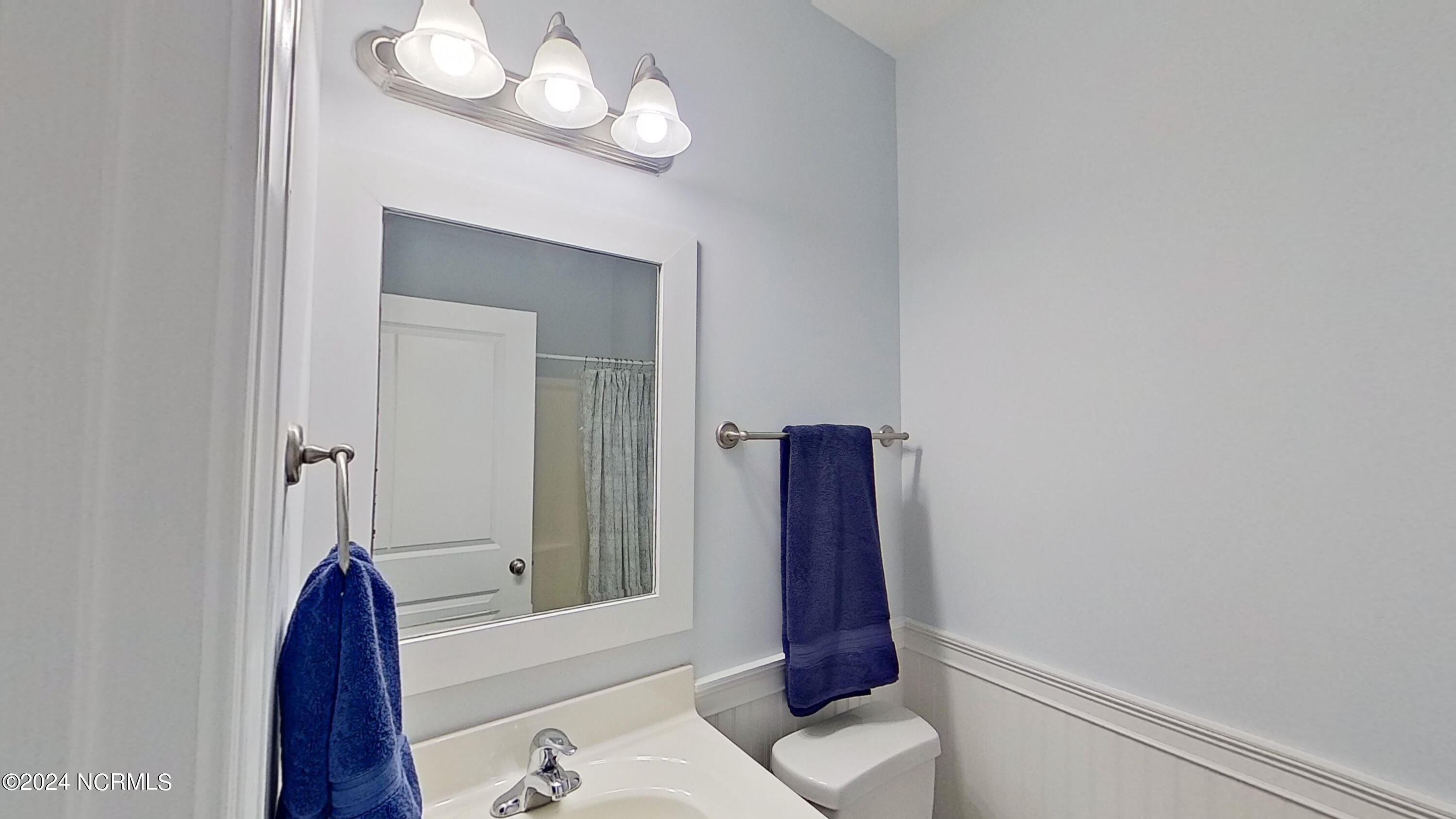1043 Tideline Drive Property Photo 15