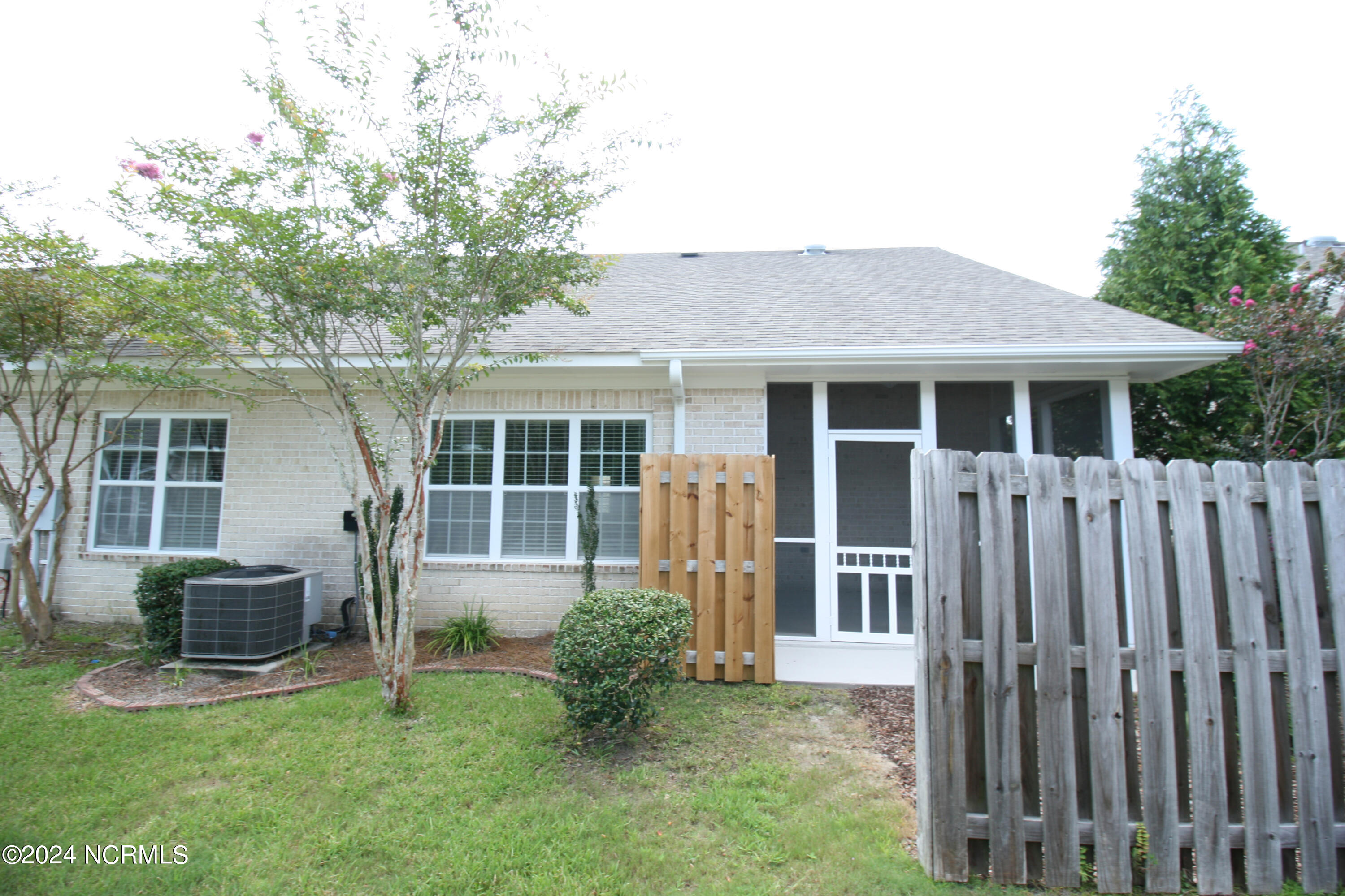 1043 Tideline Drive Property Photo 23