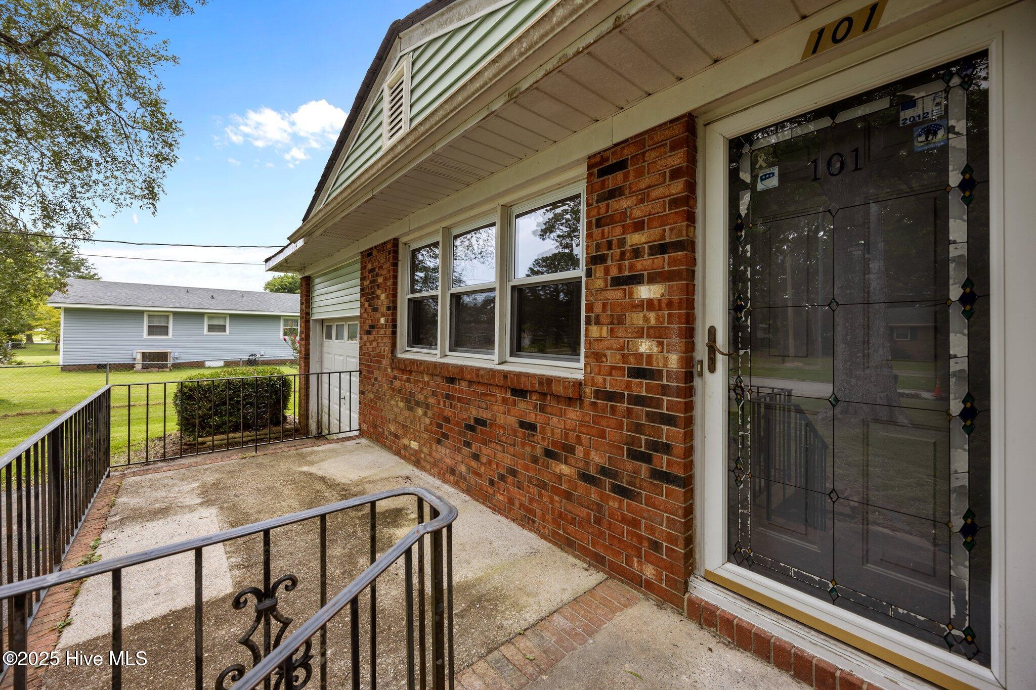 101 Pine Dale Road Property Photo 3