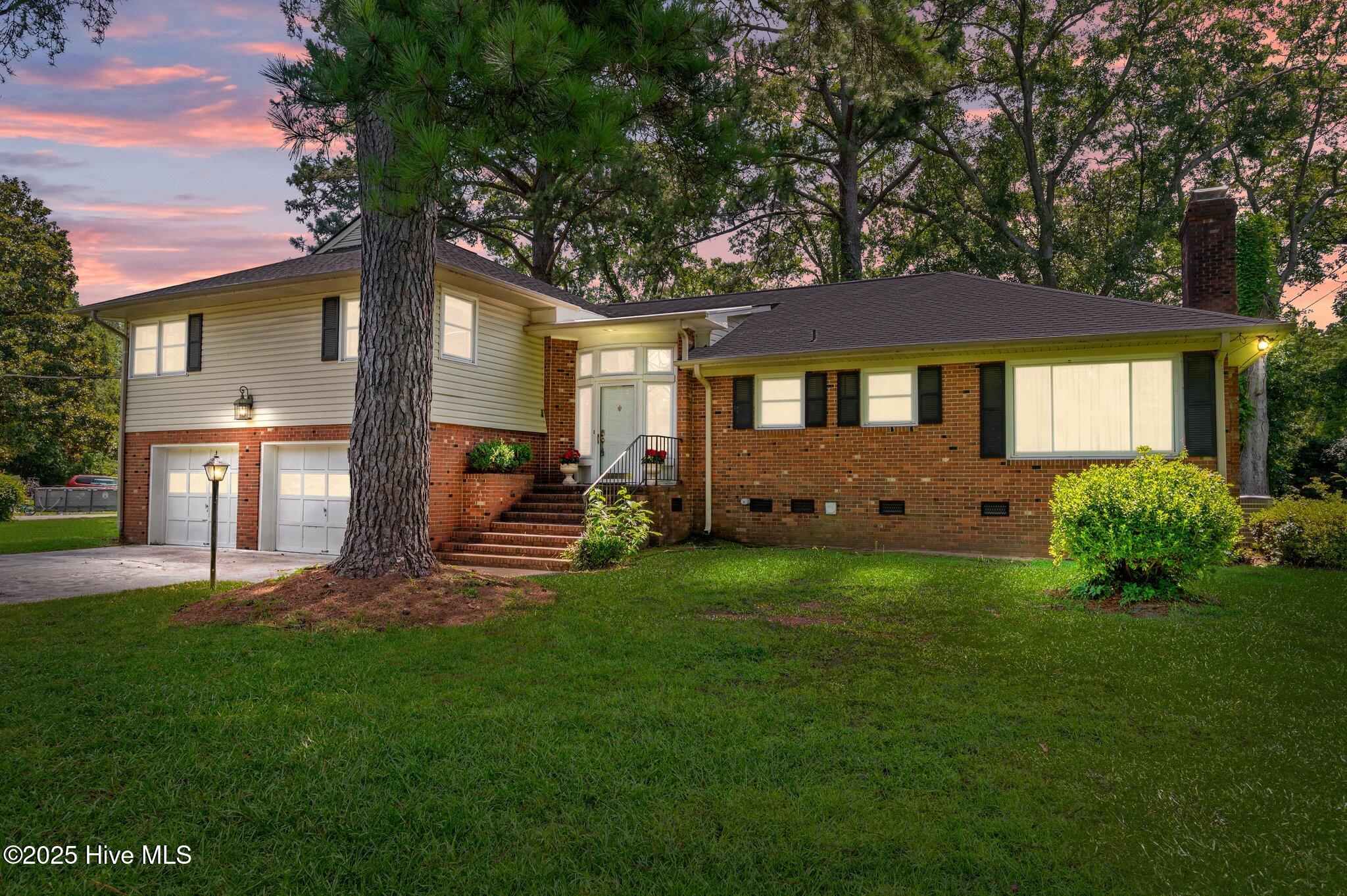 1603 Hayes Road Property Photo 1