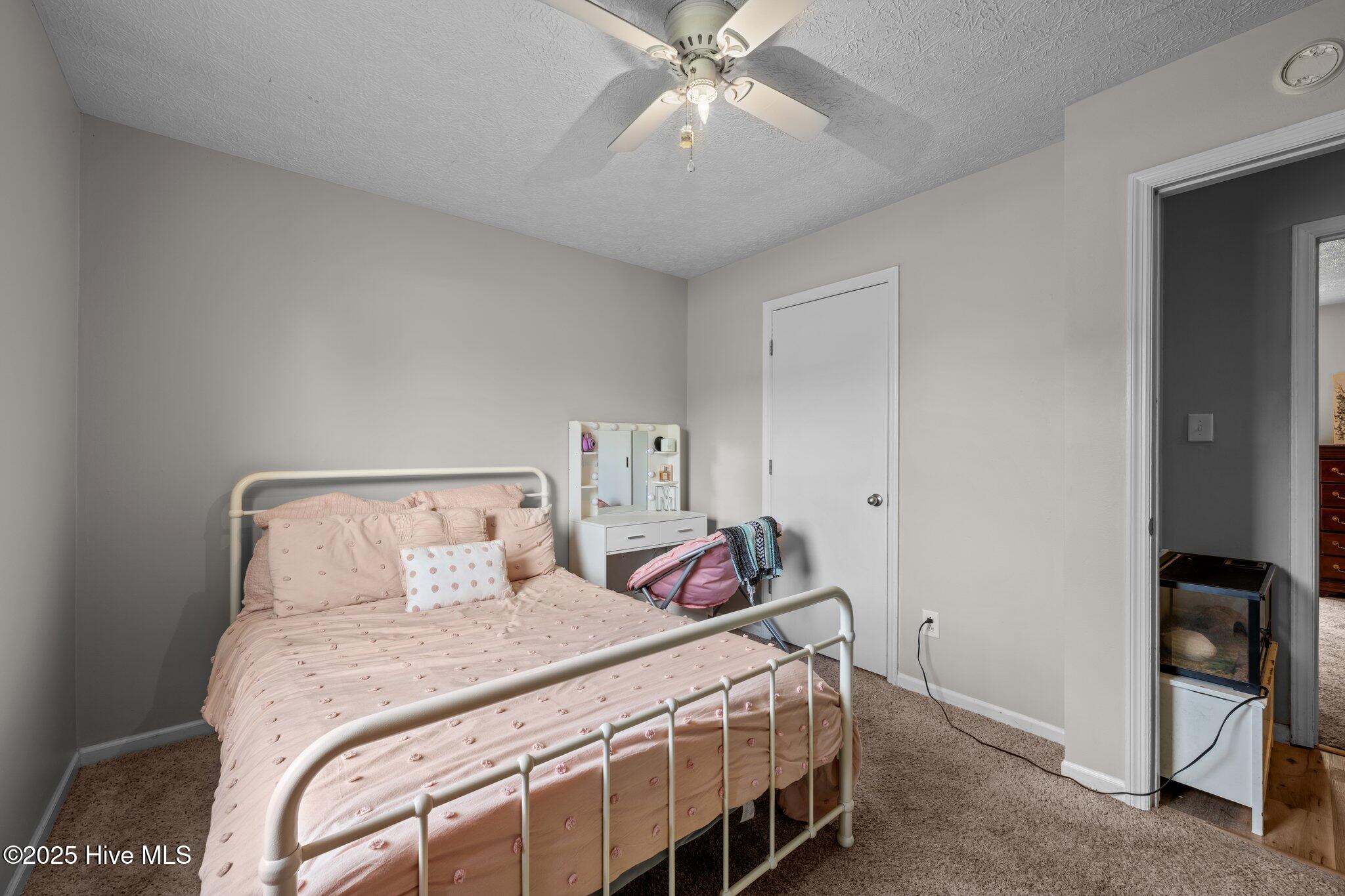 213 Ashwood Court Property Photo 20