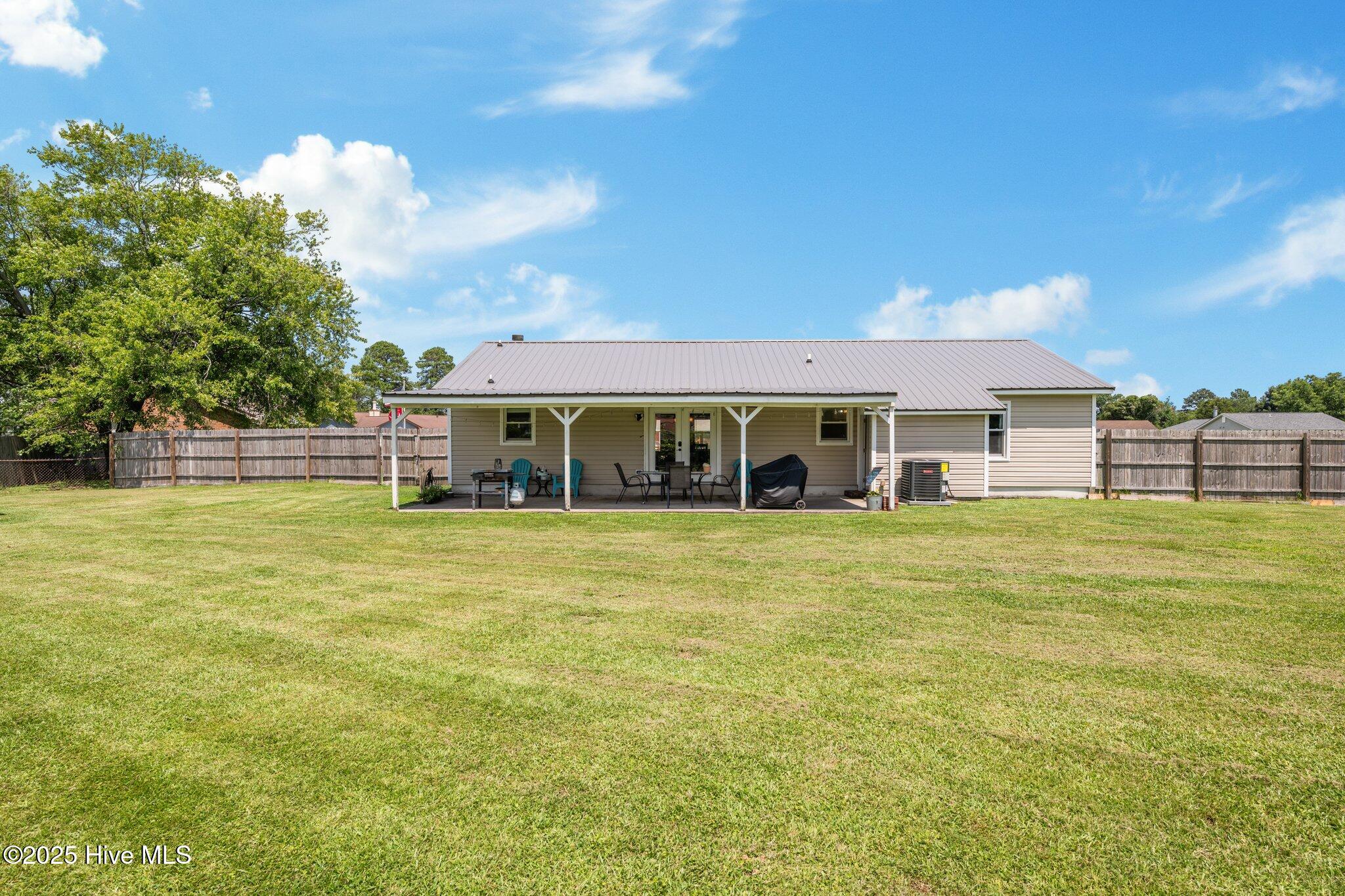 213 Ashwood Court Property Photo 25