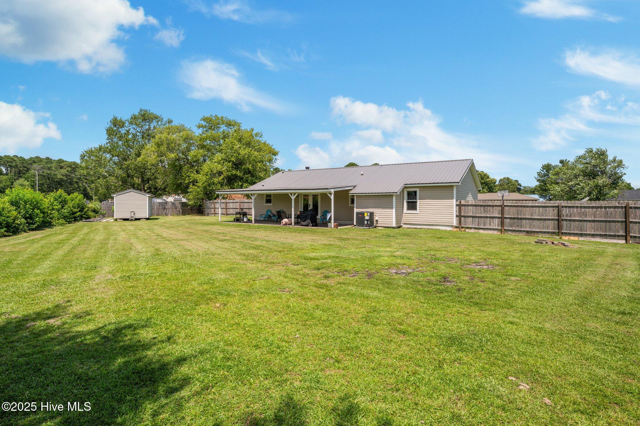 213 Ashwood Court Property Photo 27