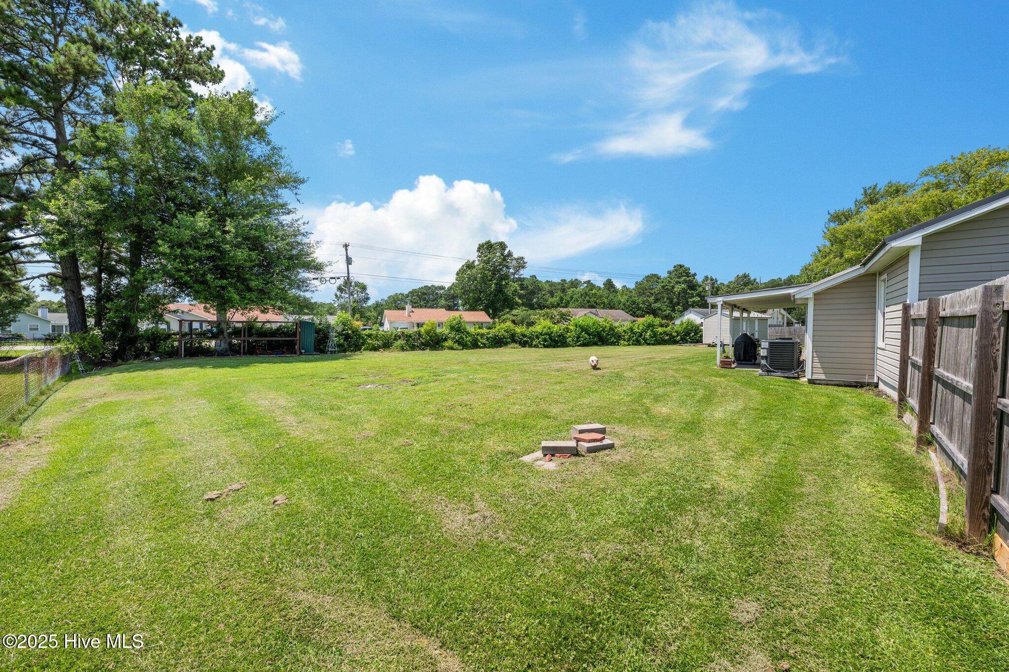 213 Ashwood Court Property Photo 29