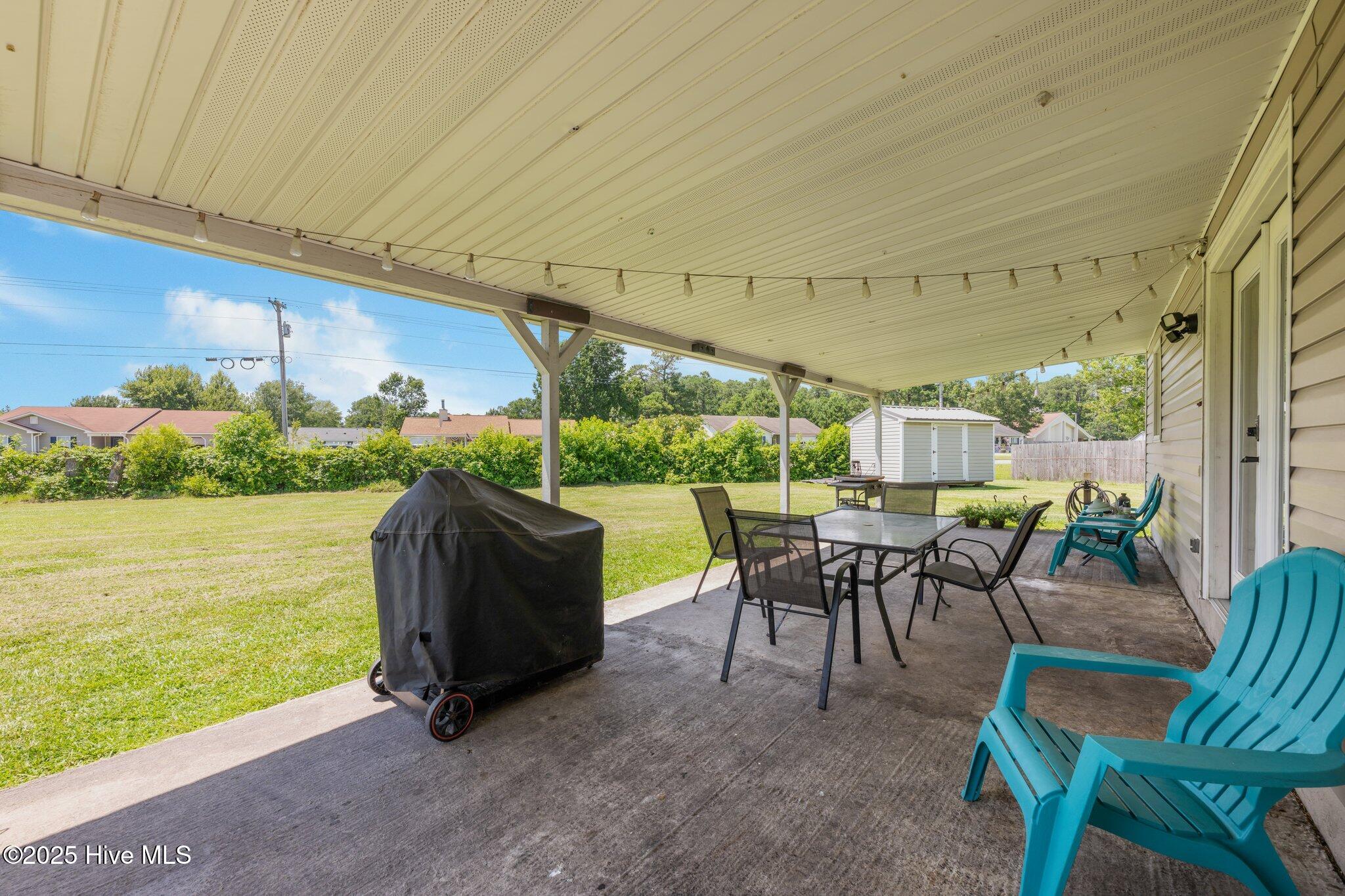 213 Ashwood Court Property Photo 32
