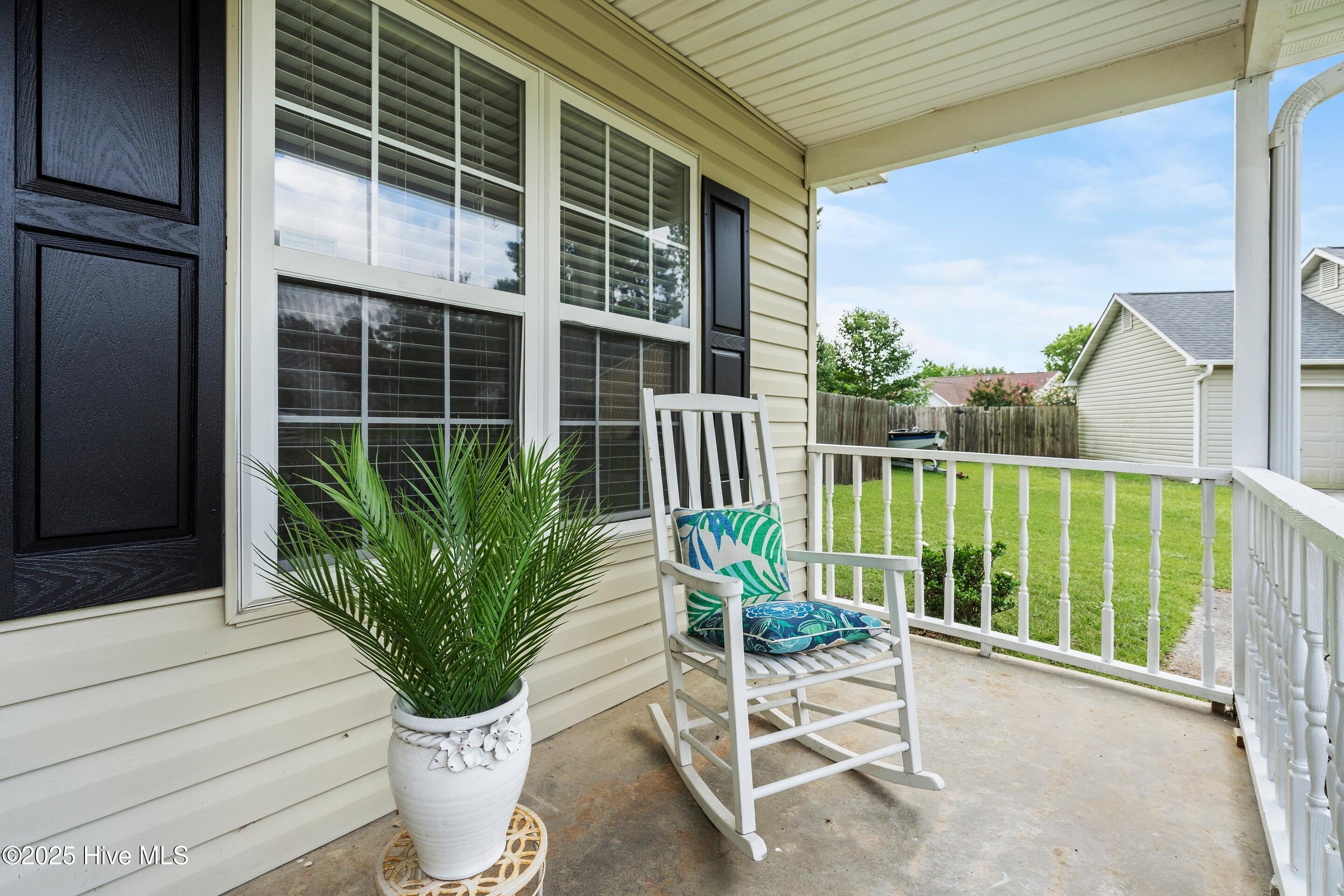 706 Bent Twig Court Property Photo 2
