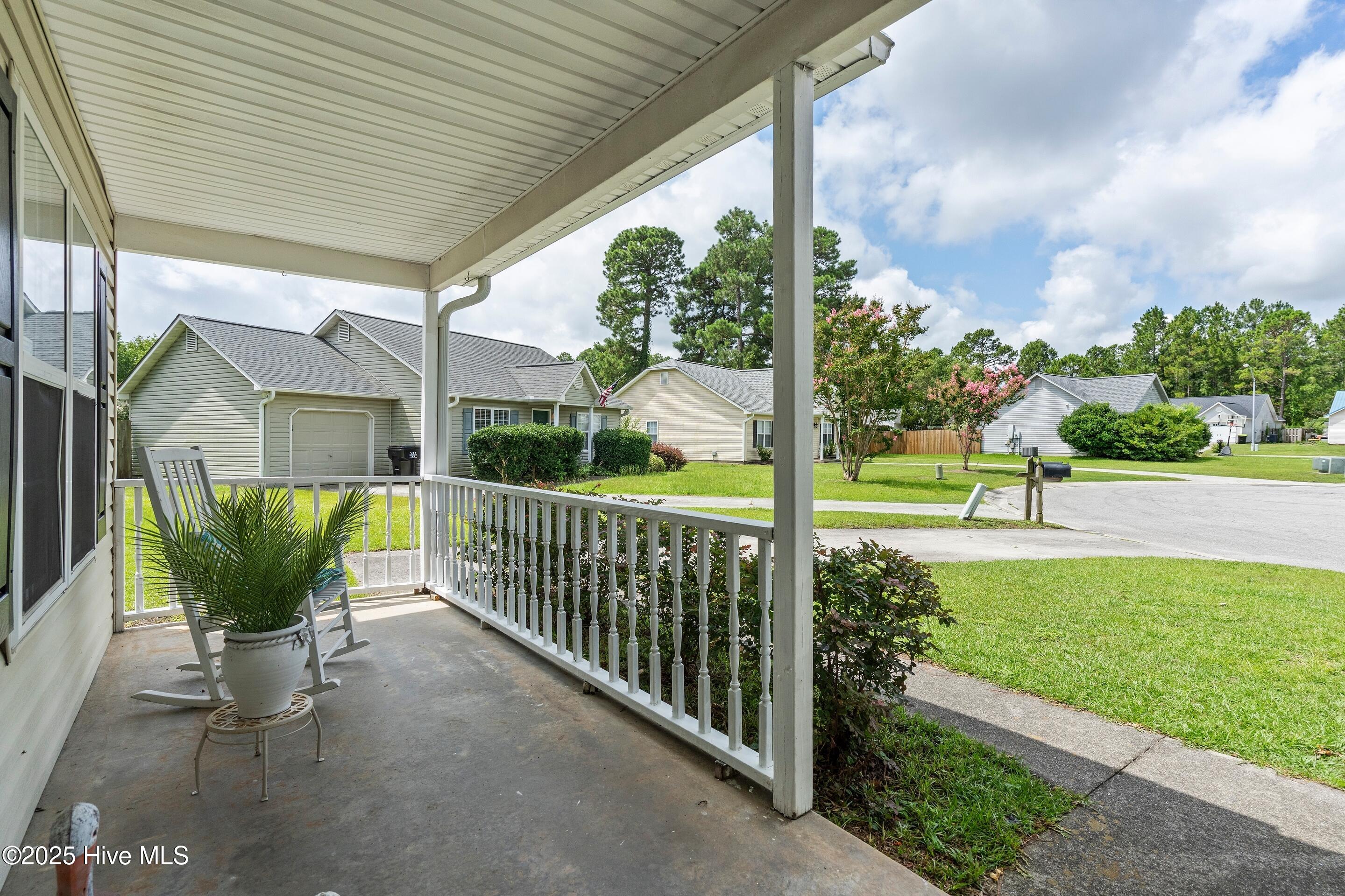 706 Bent Twig Court Property Photo 3