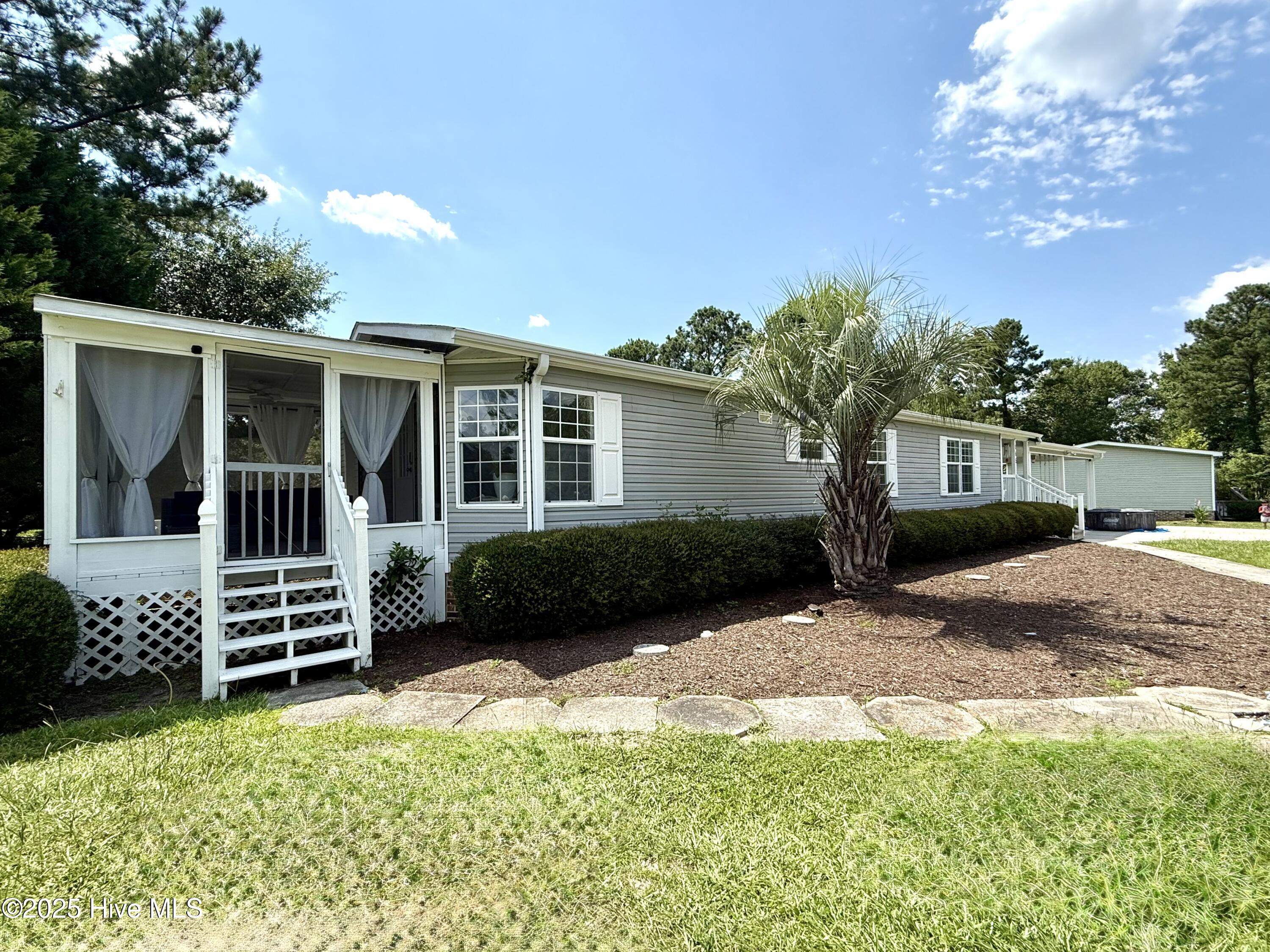 165 Hewett Burton Road Property Photo 3