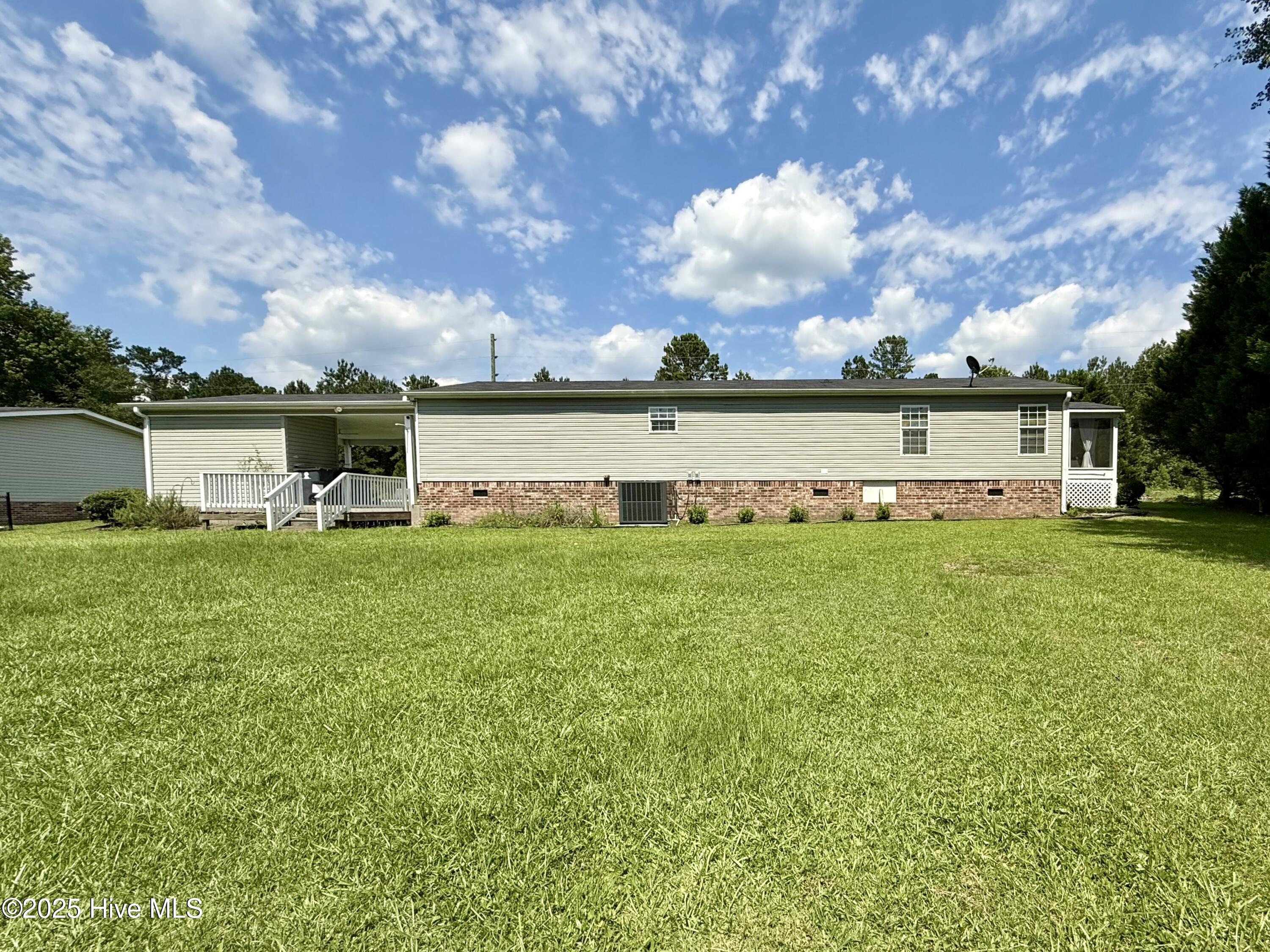 165 Hewett Burton Road Property Photo 5