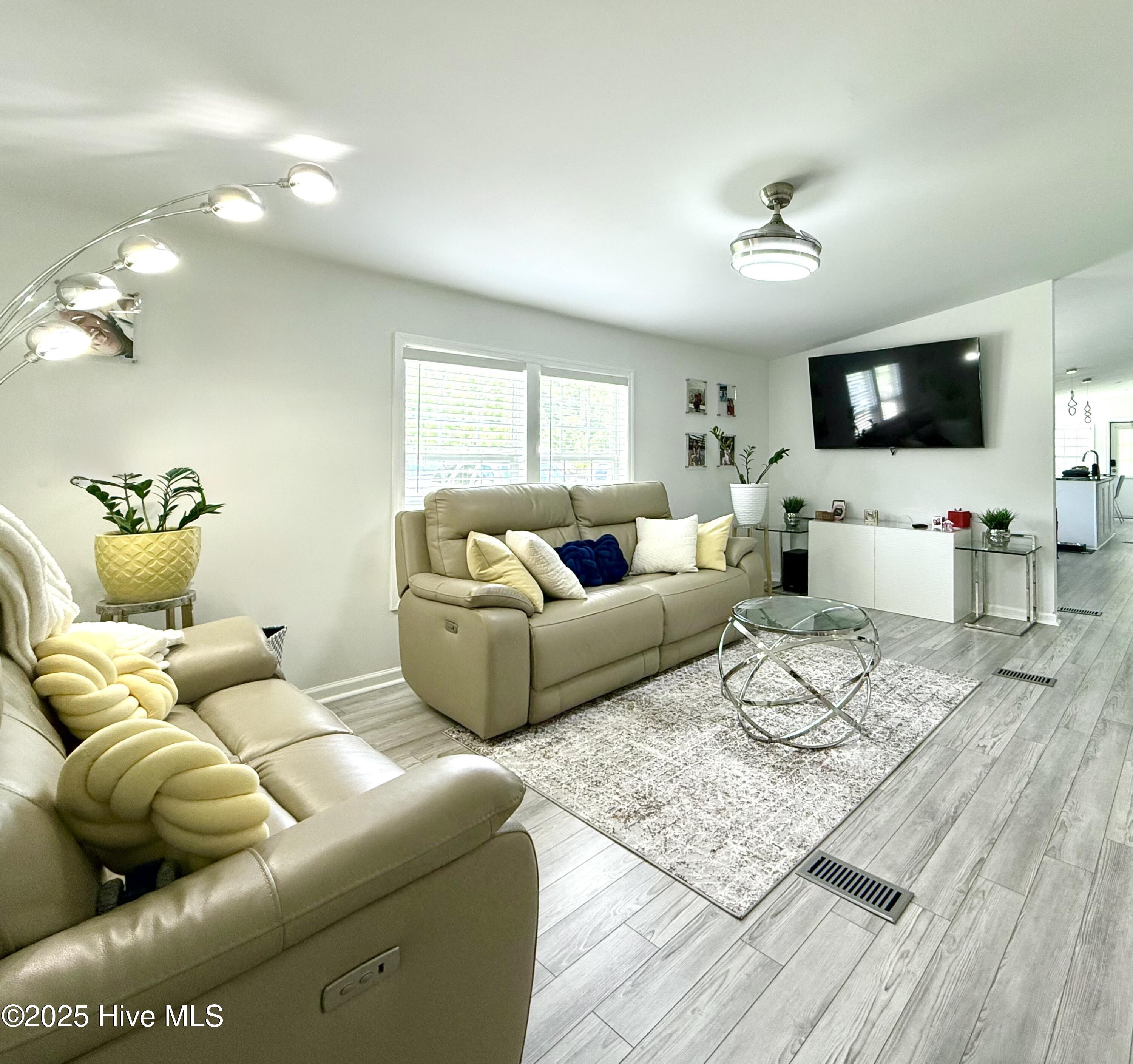 165 Hewett Burton Road Property Photo 10