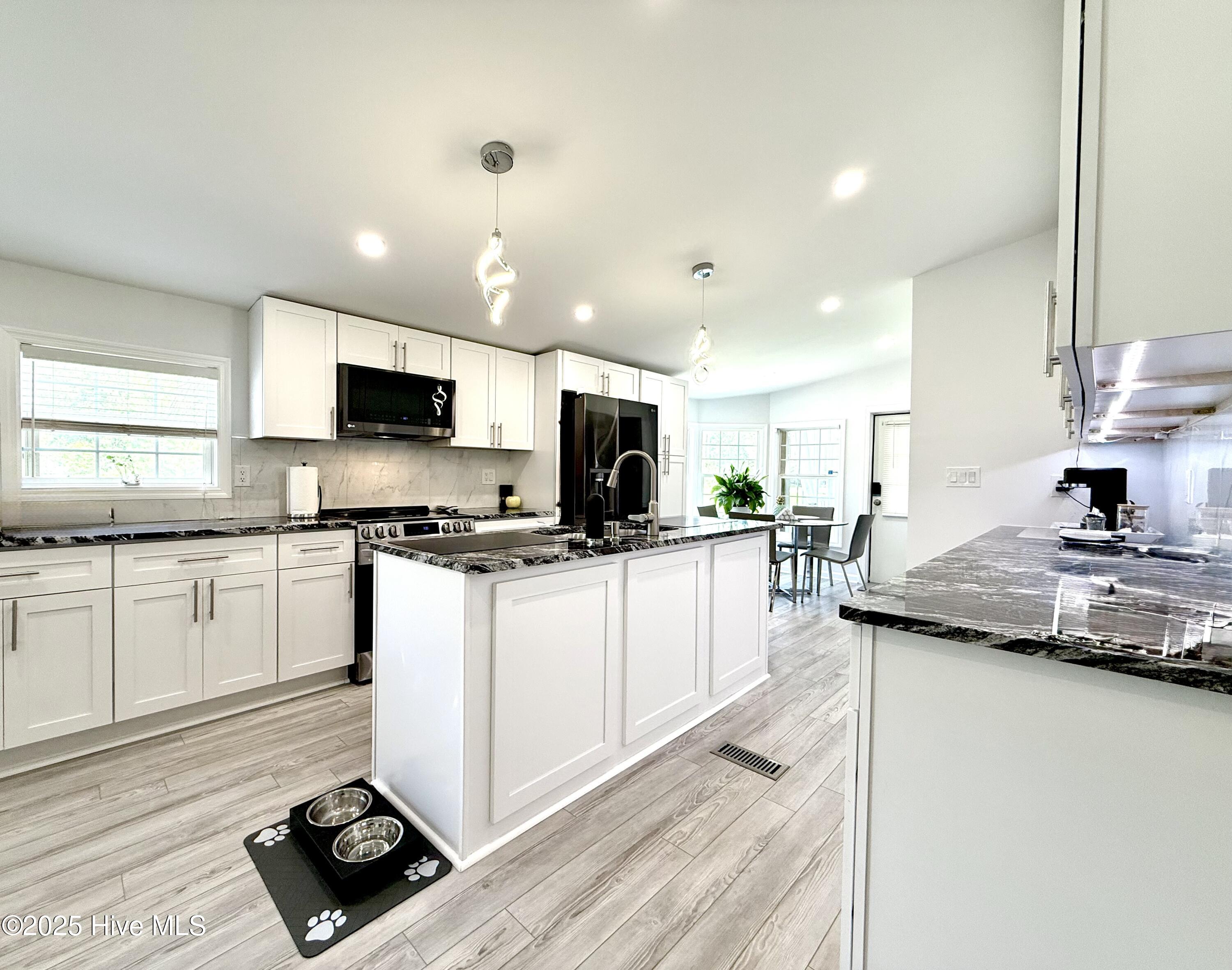 165 Hewett Burton Road Property Photo 16