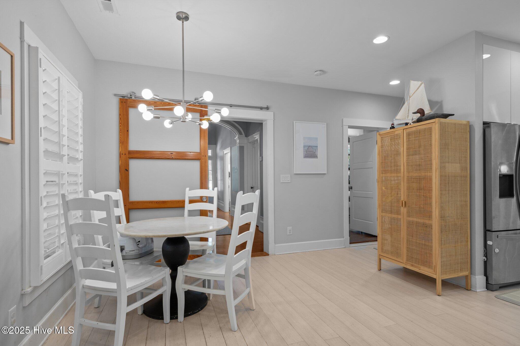 213 Marsh Street Property Photo 10