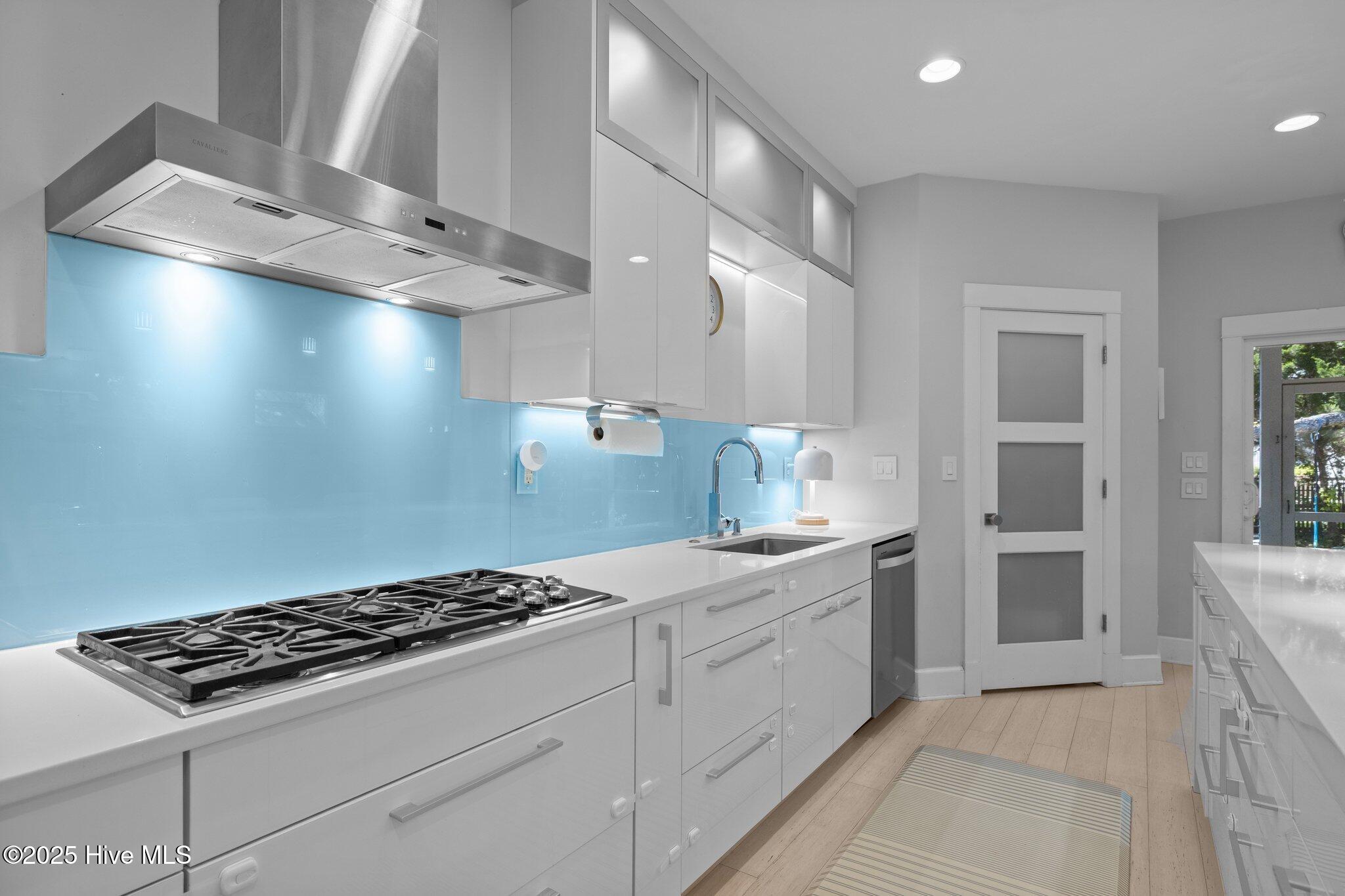 213 Marsh Street Property Photo 11