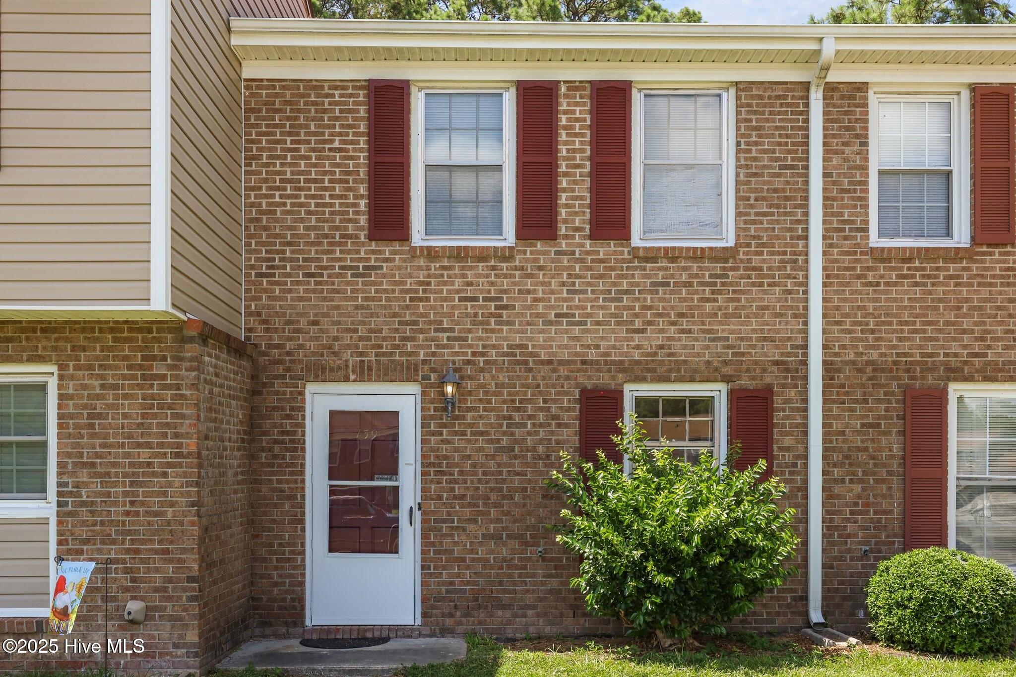 139 King George Court
