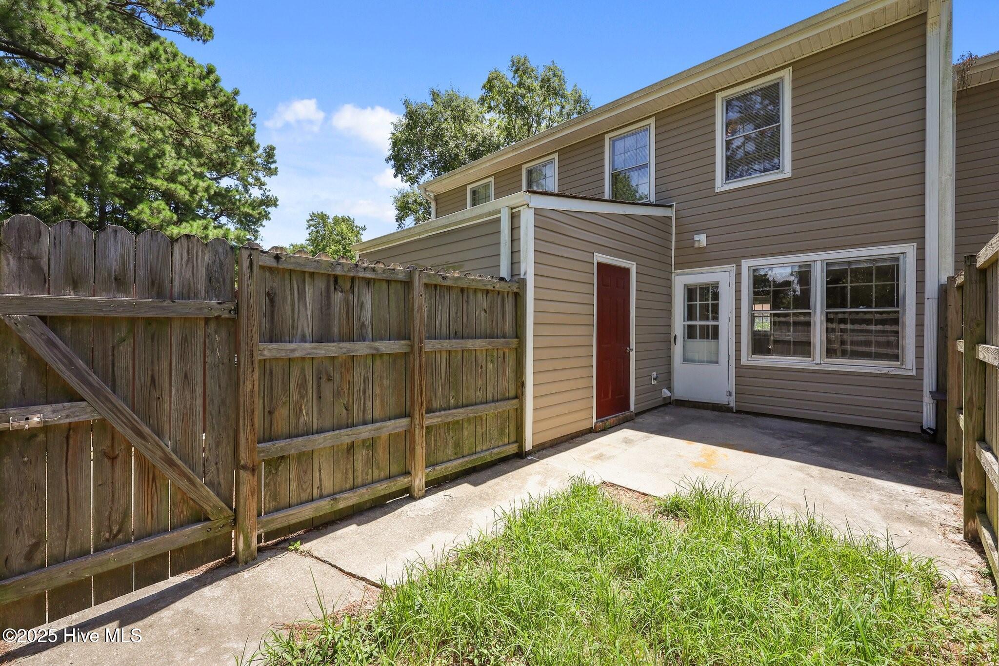 139 King George Court Property Photo 27