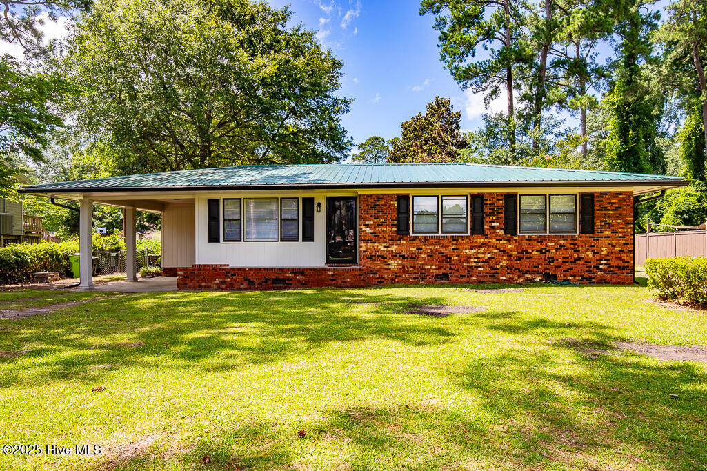 320 Glenburnie Drive Property Photo 1