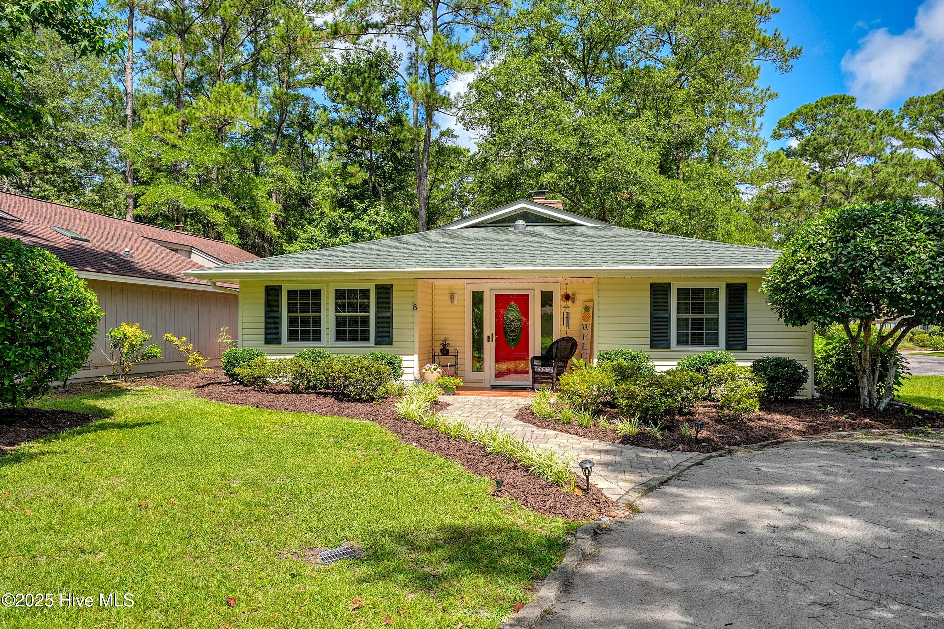 8 Gate 2 Property Photo 1