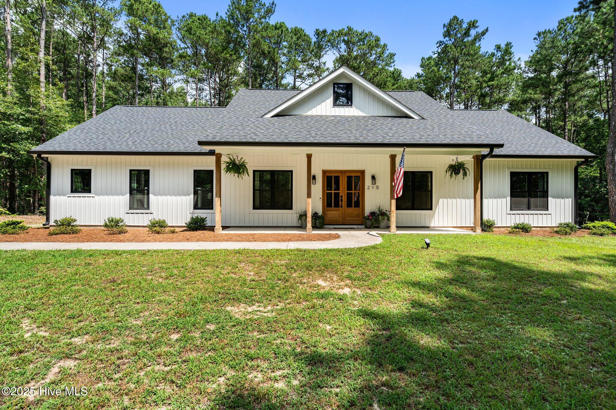 215 Riverway Lane Property Photo 1