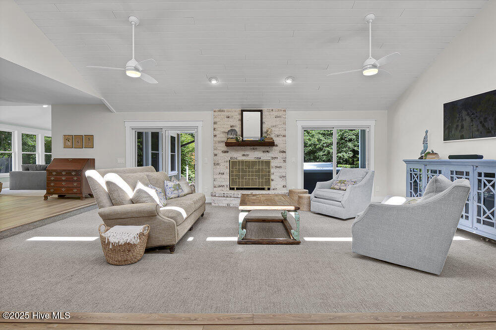 2306 New Orleans Place Property Photo 7