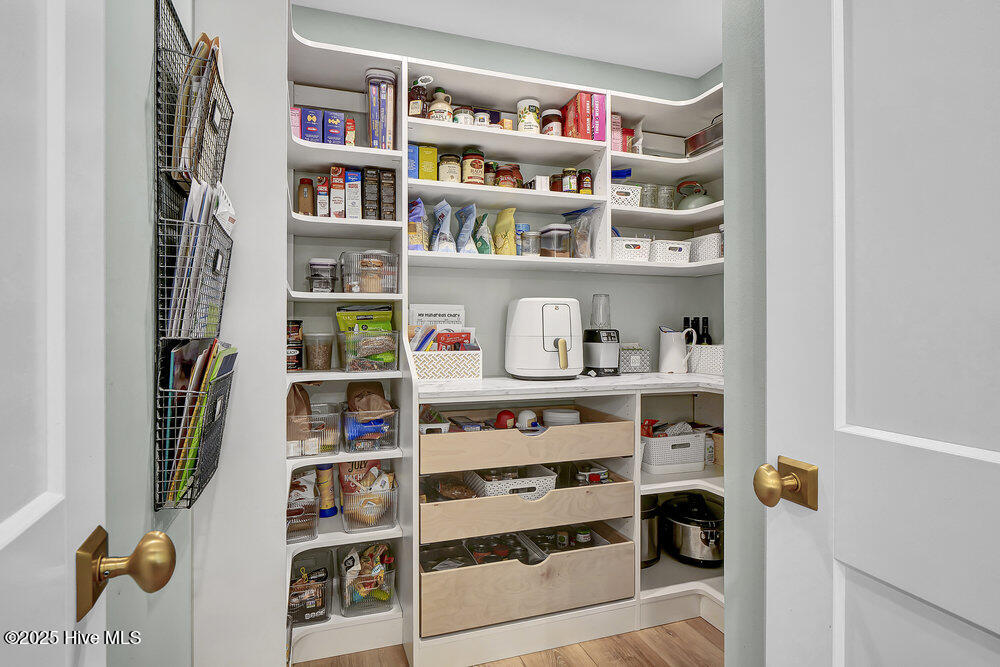2306 New Orleans Place Property Photo 14