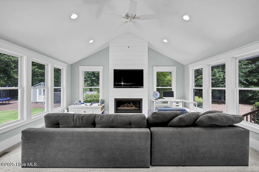 2306 New Orleans Place Property Photo 16