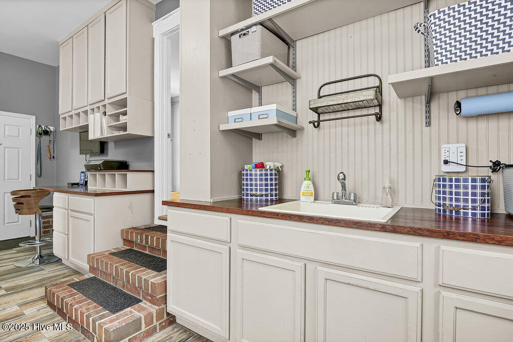2306 New Orleans Place Property Photo 25