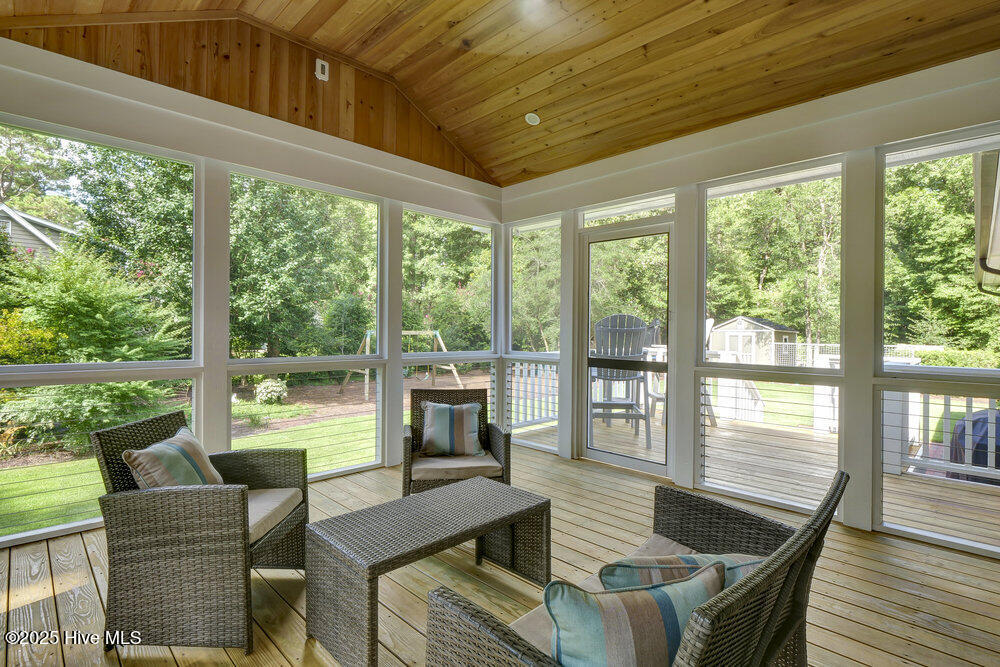 2306 New Orleans Place Property Photo 28