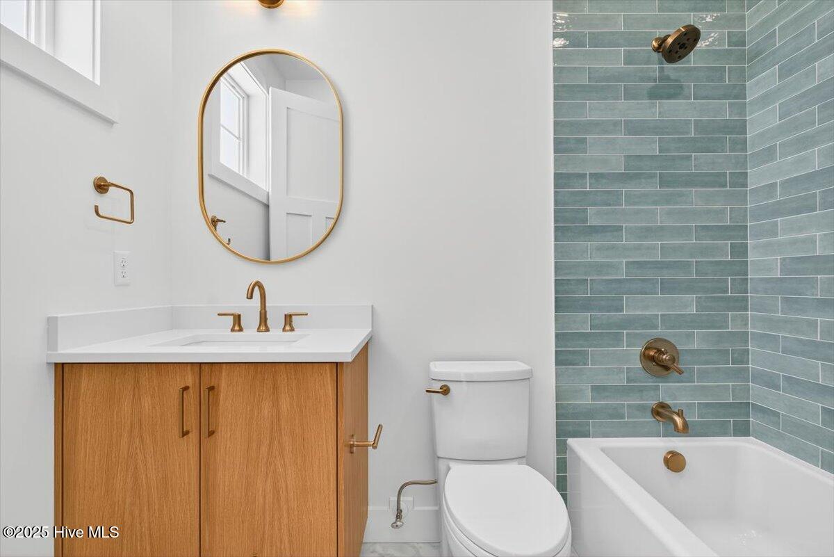 36 Fairmont Street Property Photo 33