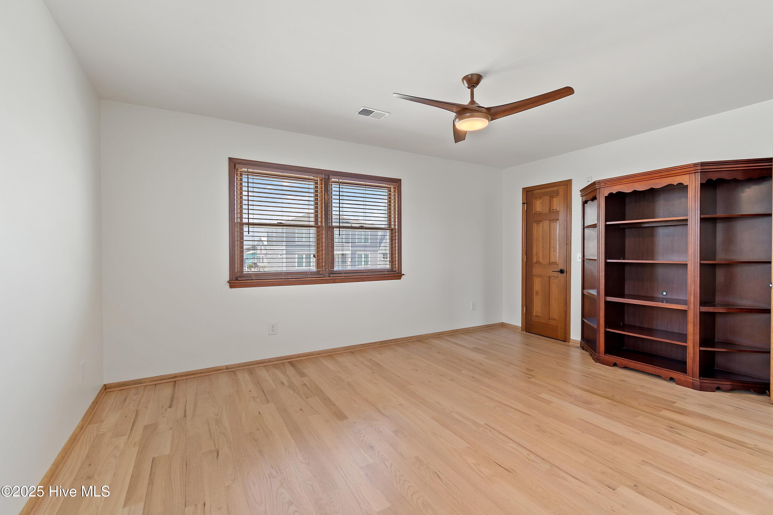 118 Lions Paw Street Property Photo 47
