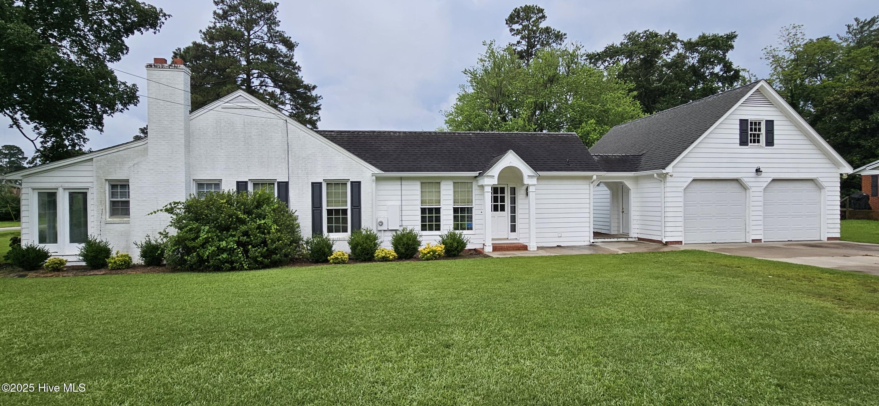 907 Raleigh Road Property Photo 1