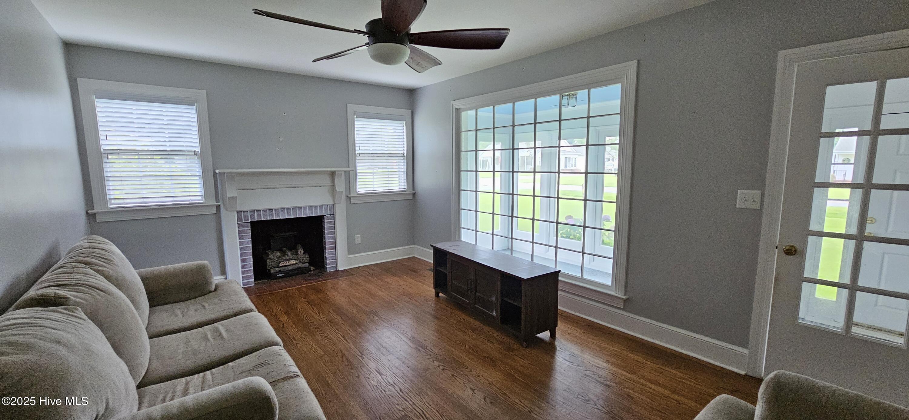 907 Raleigh Road Property Photo 8