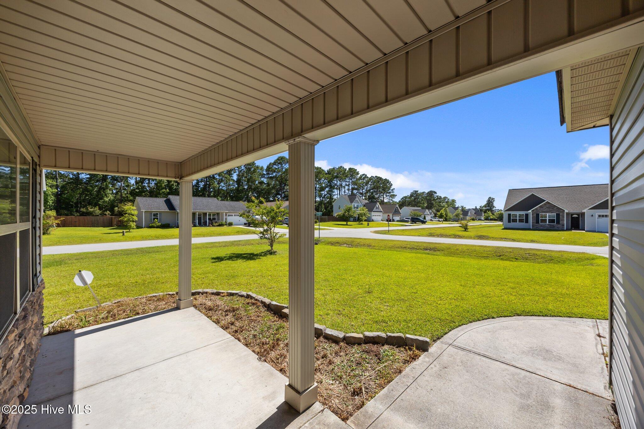 100 Shallow Court Property Photo 3