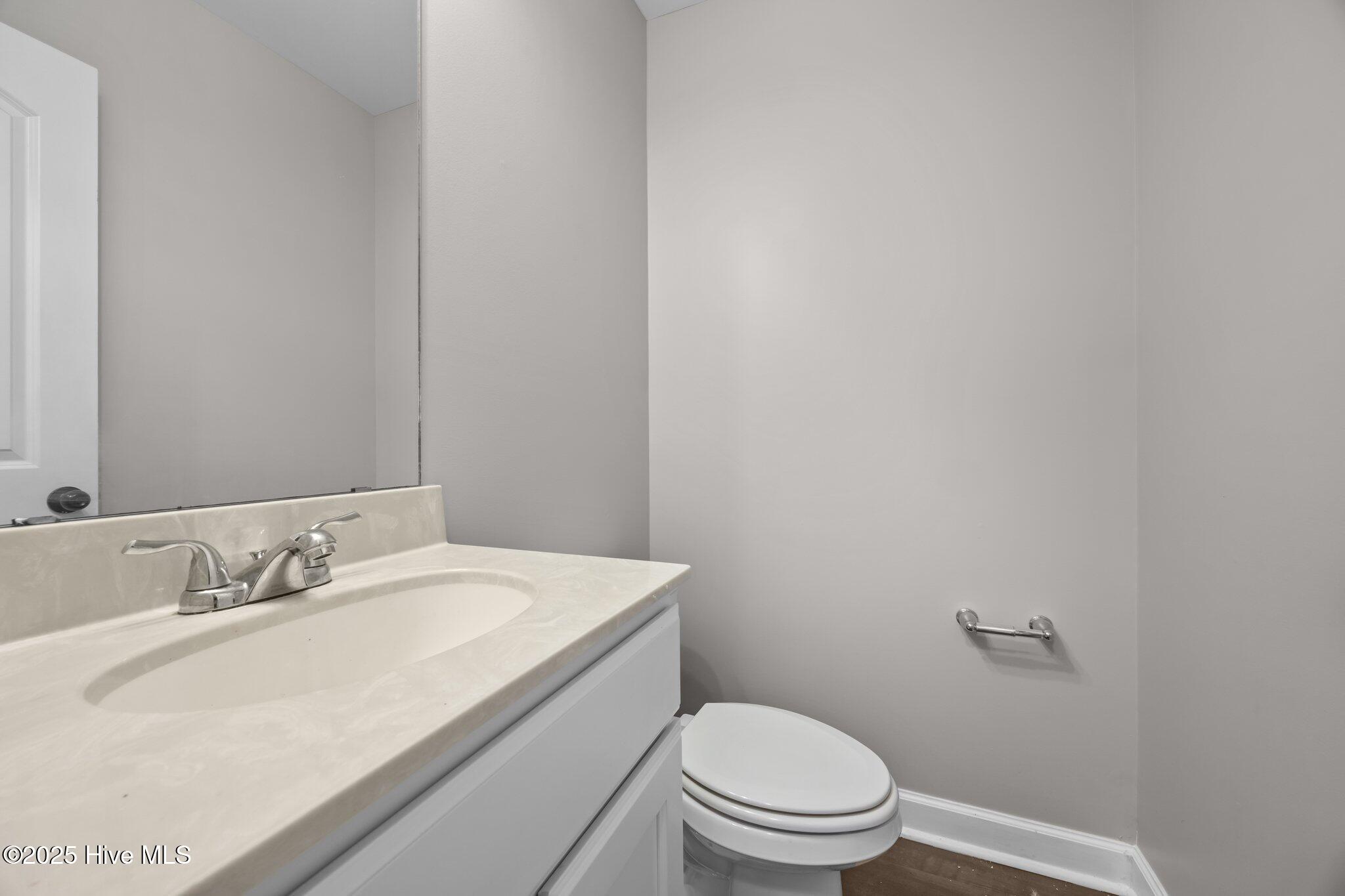100 Shallow Court Property Photo 14