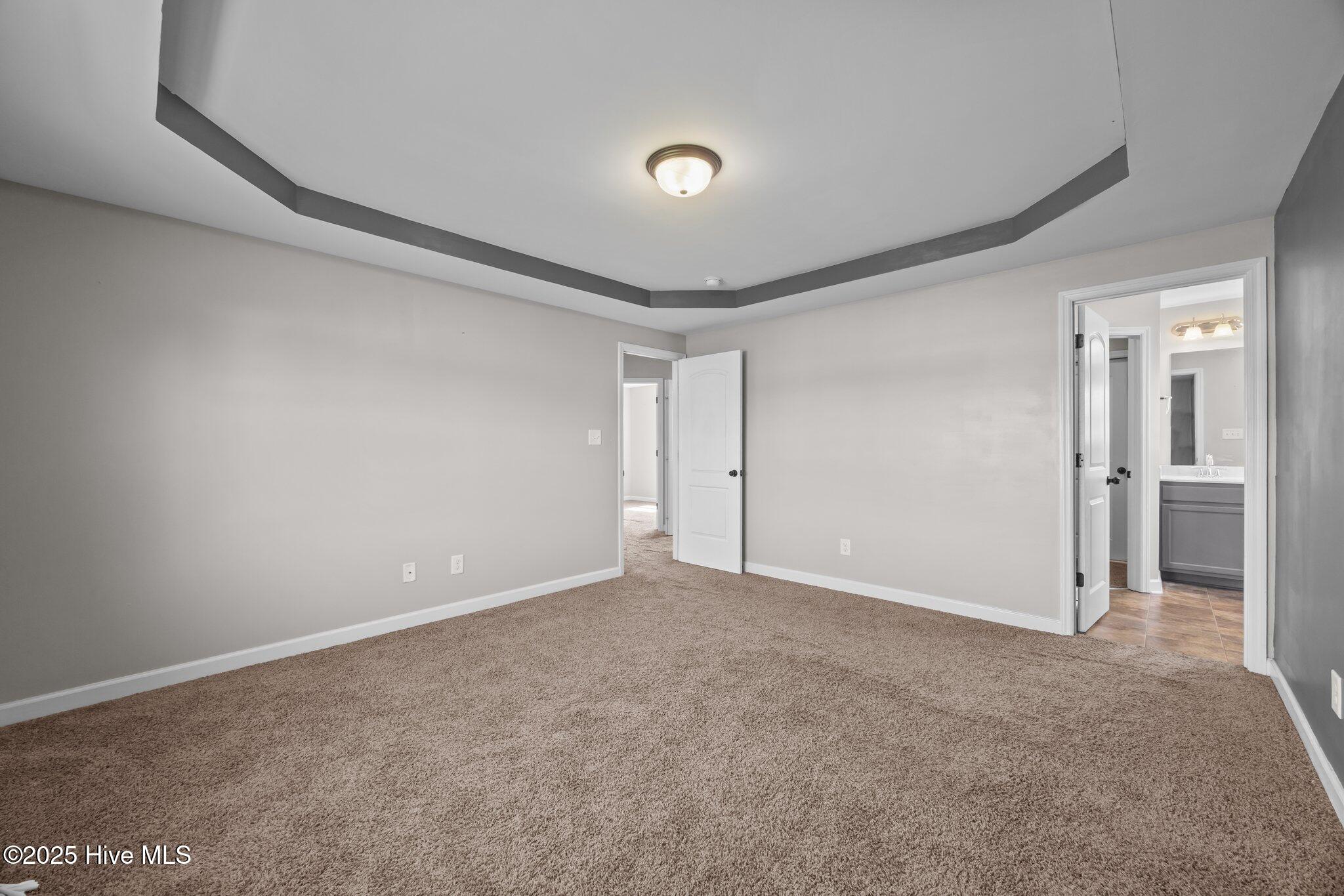100 Shallow Court Property Photo 16