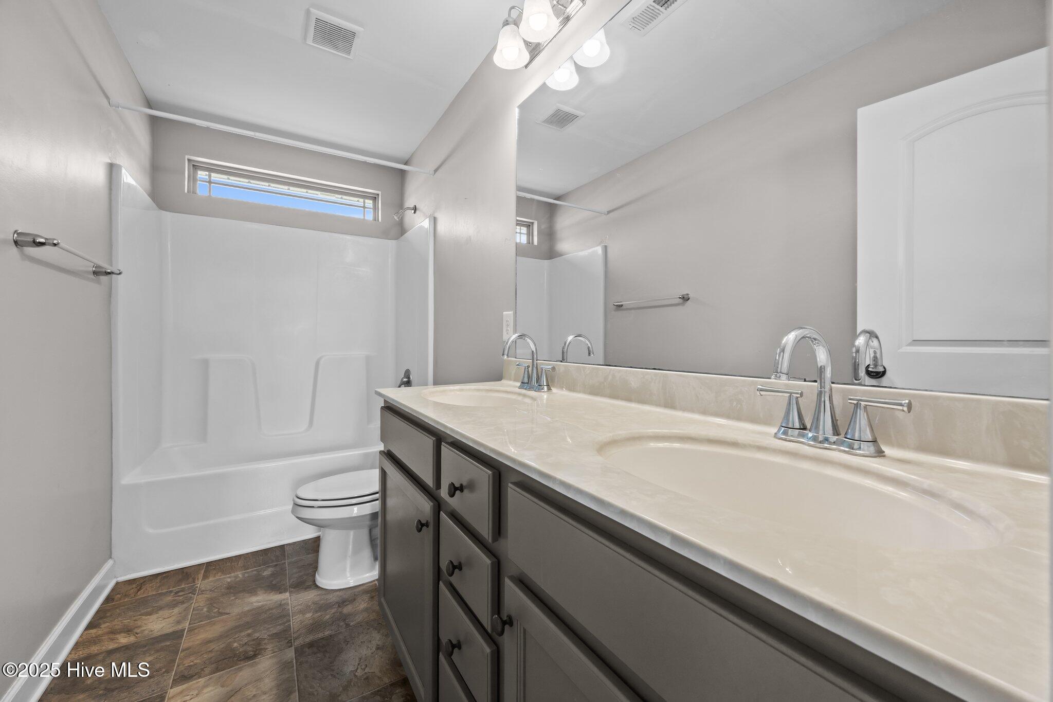 100 Shallow Court Property Photo 21