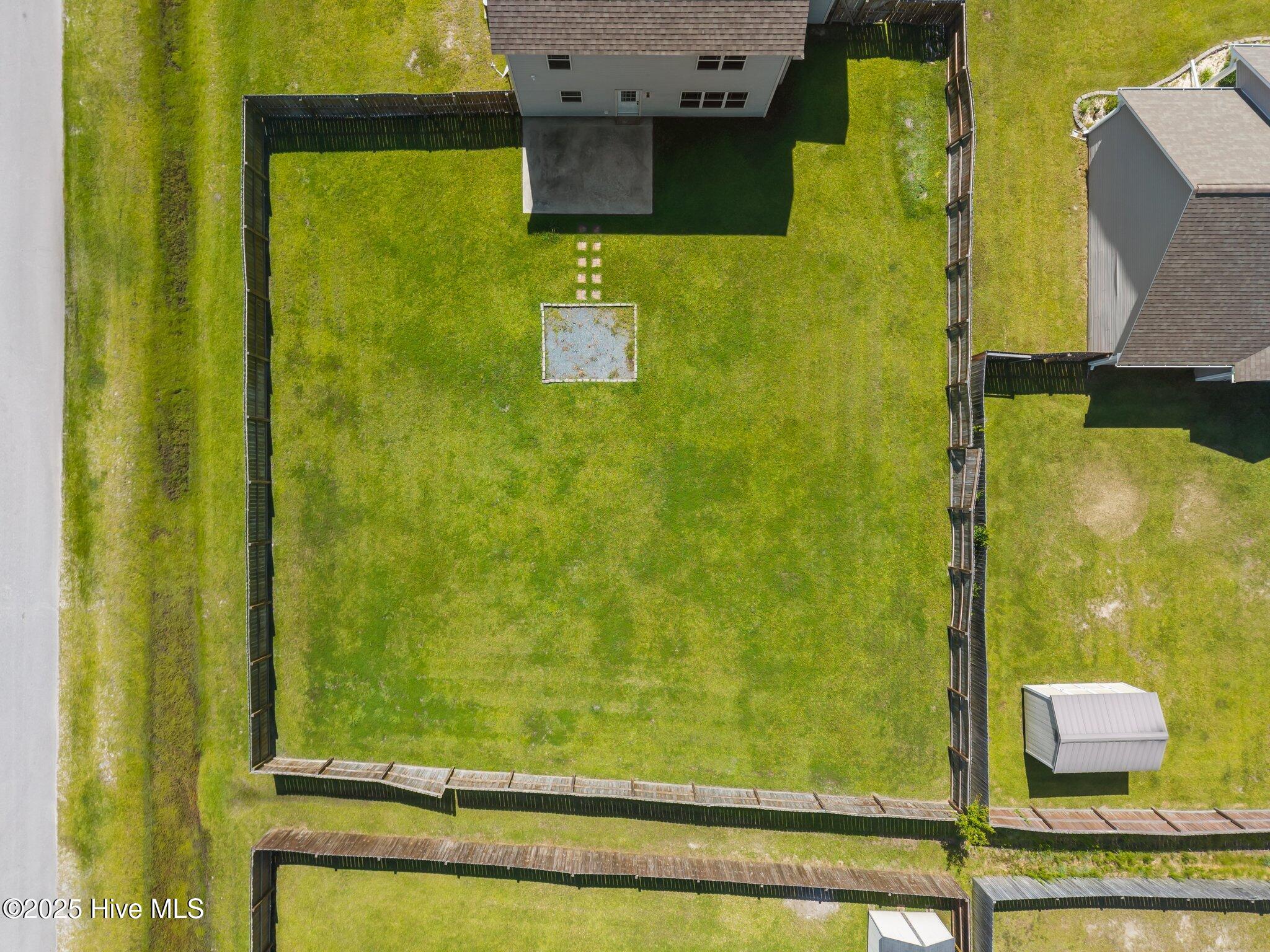 100 Shallow Court Property Photo 28