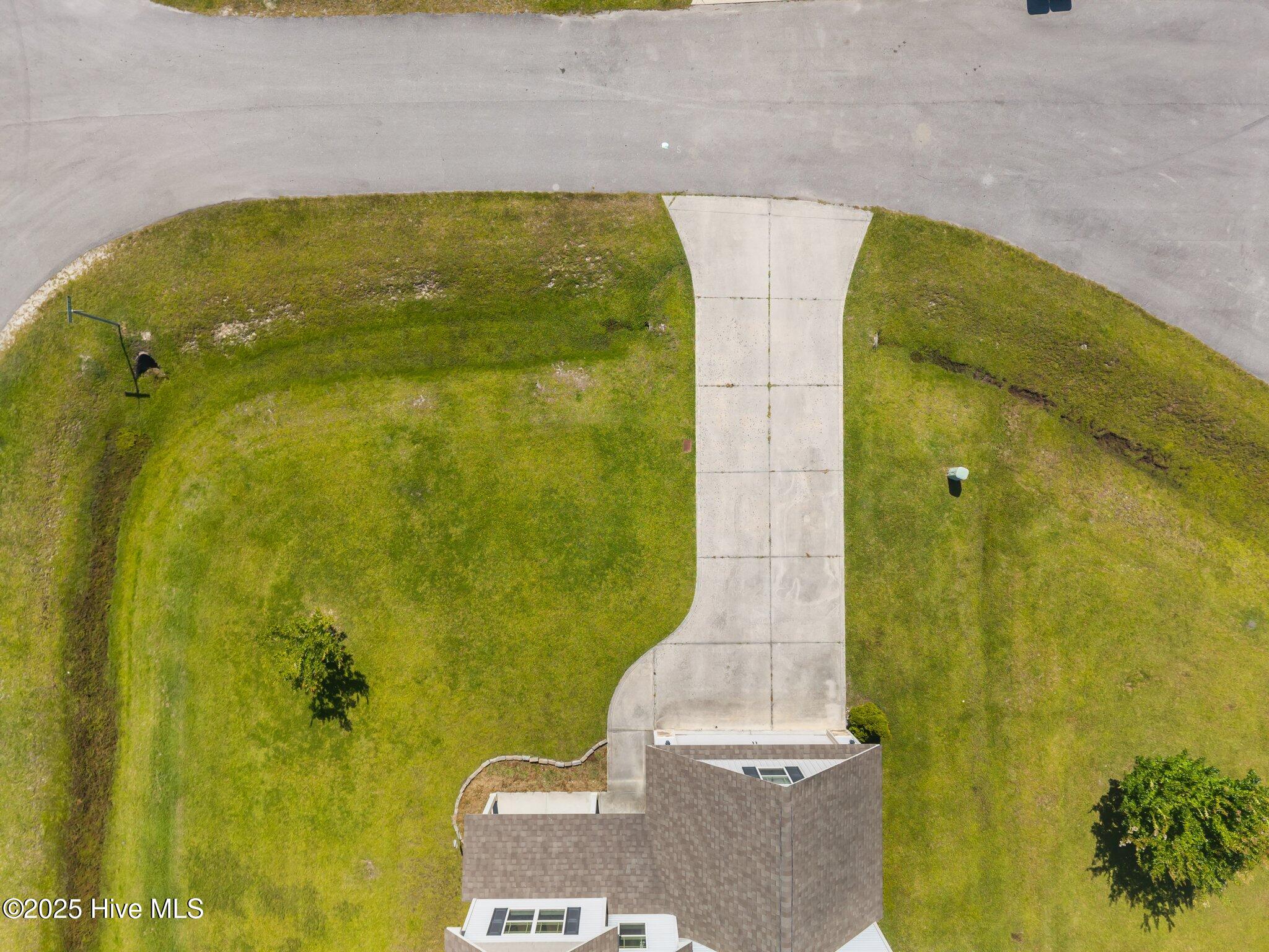 100 Shallow Court Property Photo 29