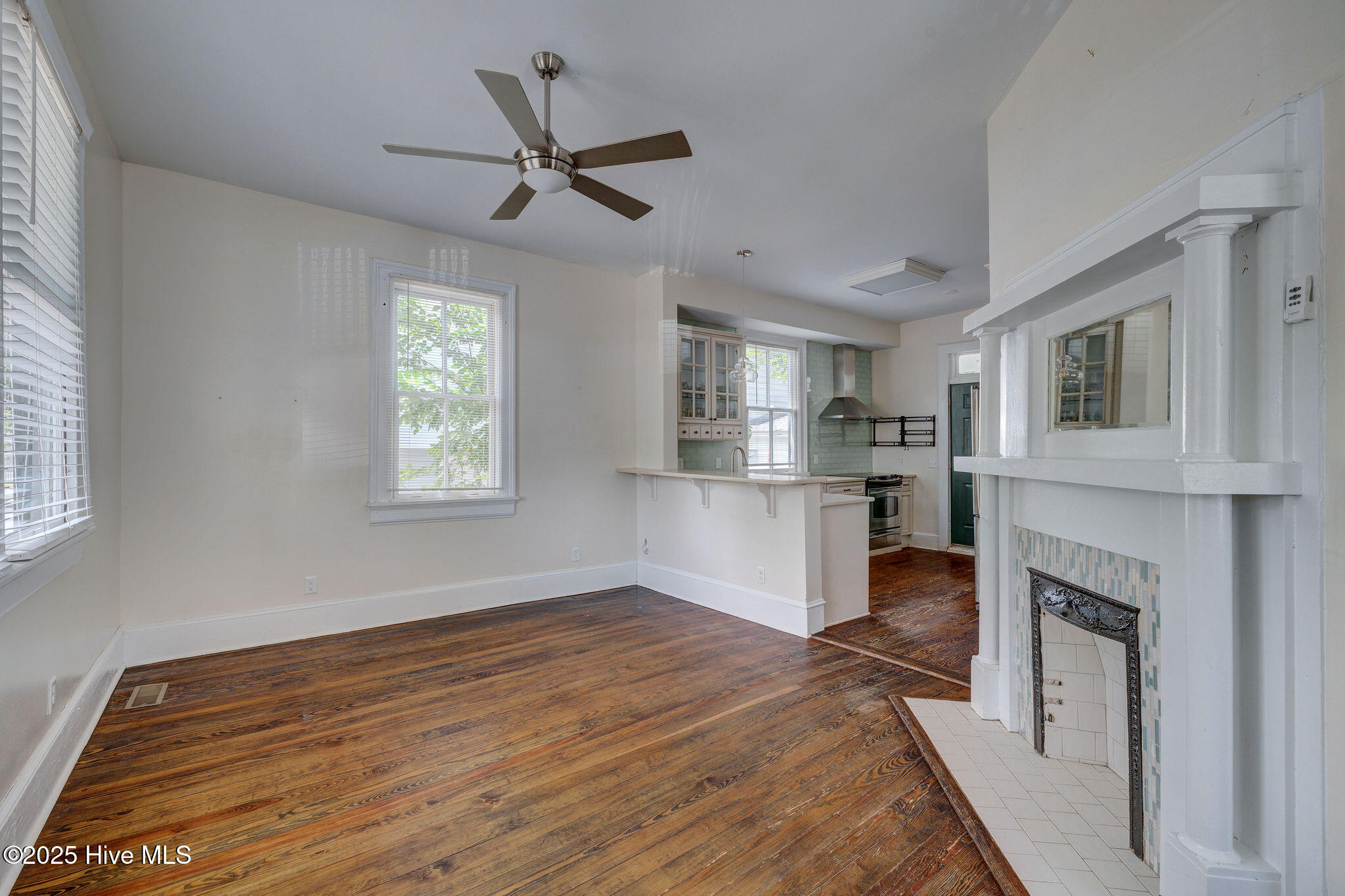 305 Mcrae Street Property Photo 7