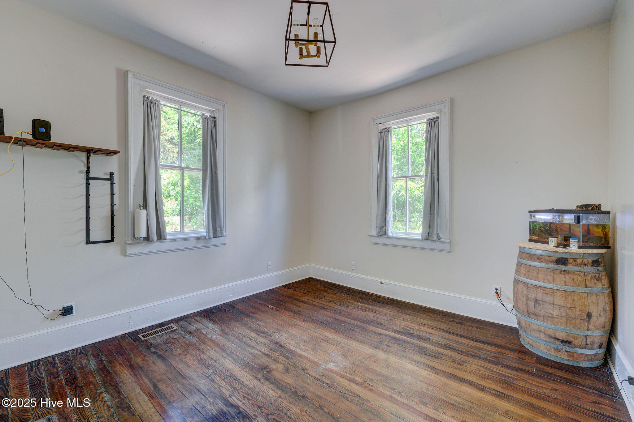 305 Mcrae Street Property Photo 15