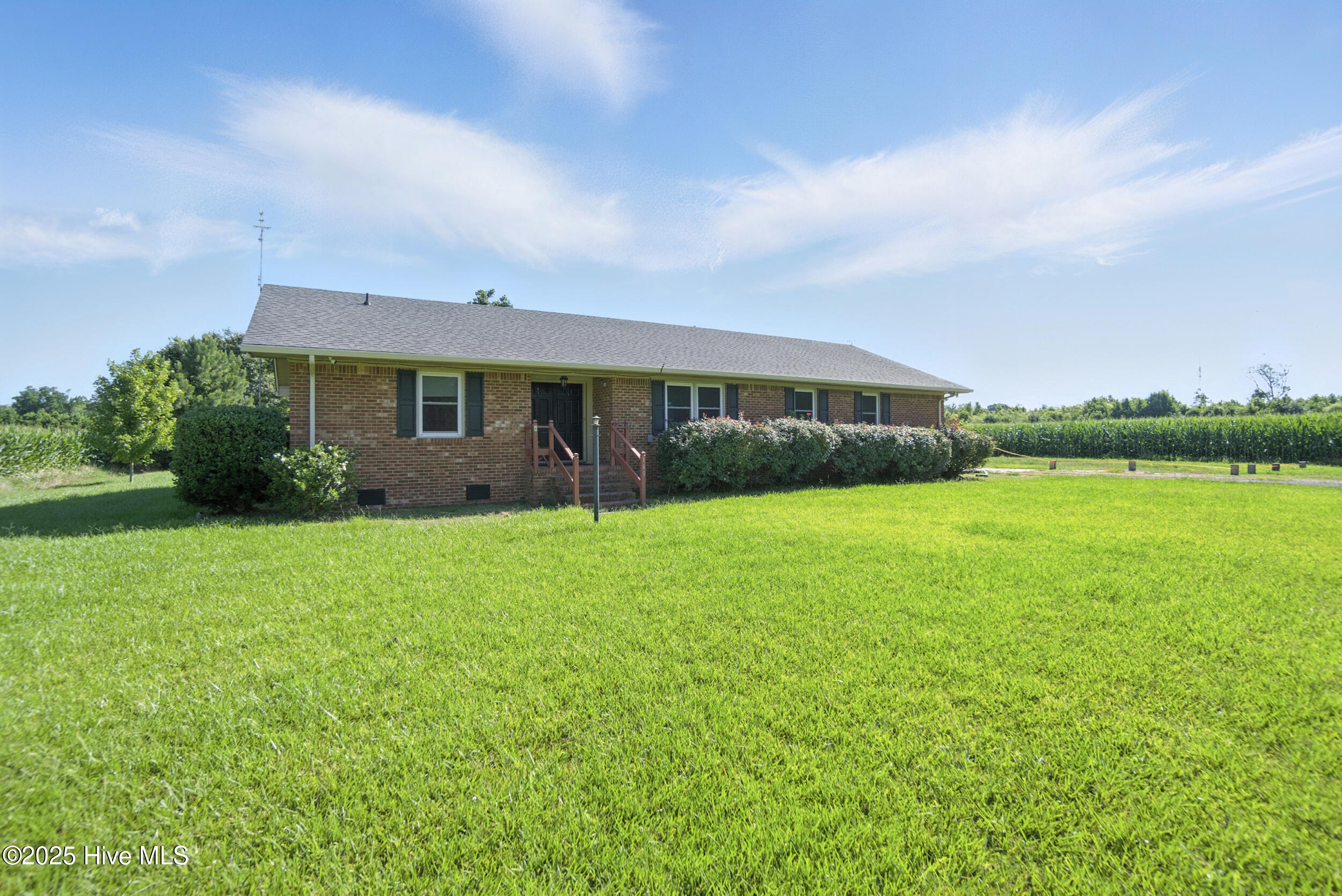 160 Upton Road Property Photo 2