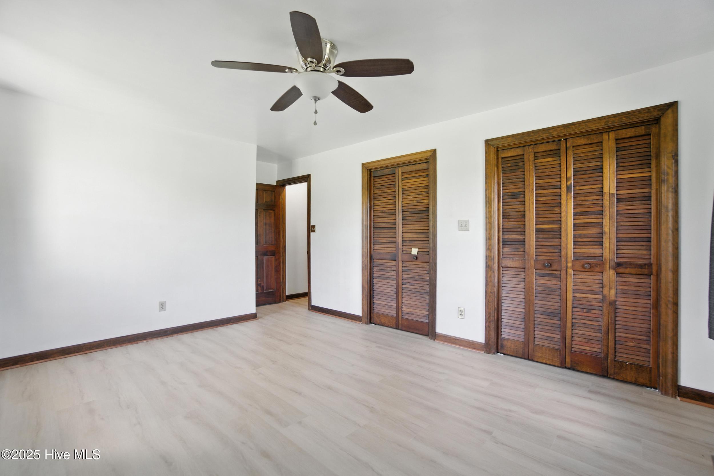 160 Upton Road Property Photo 7