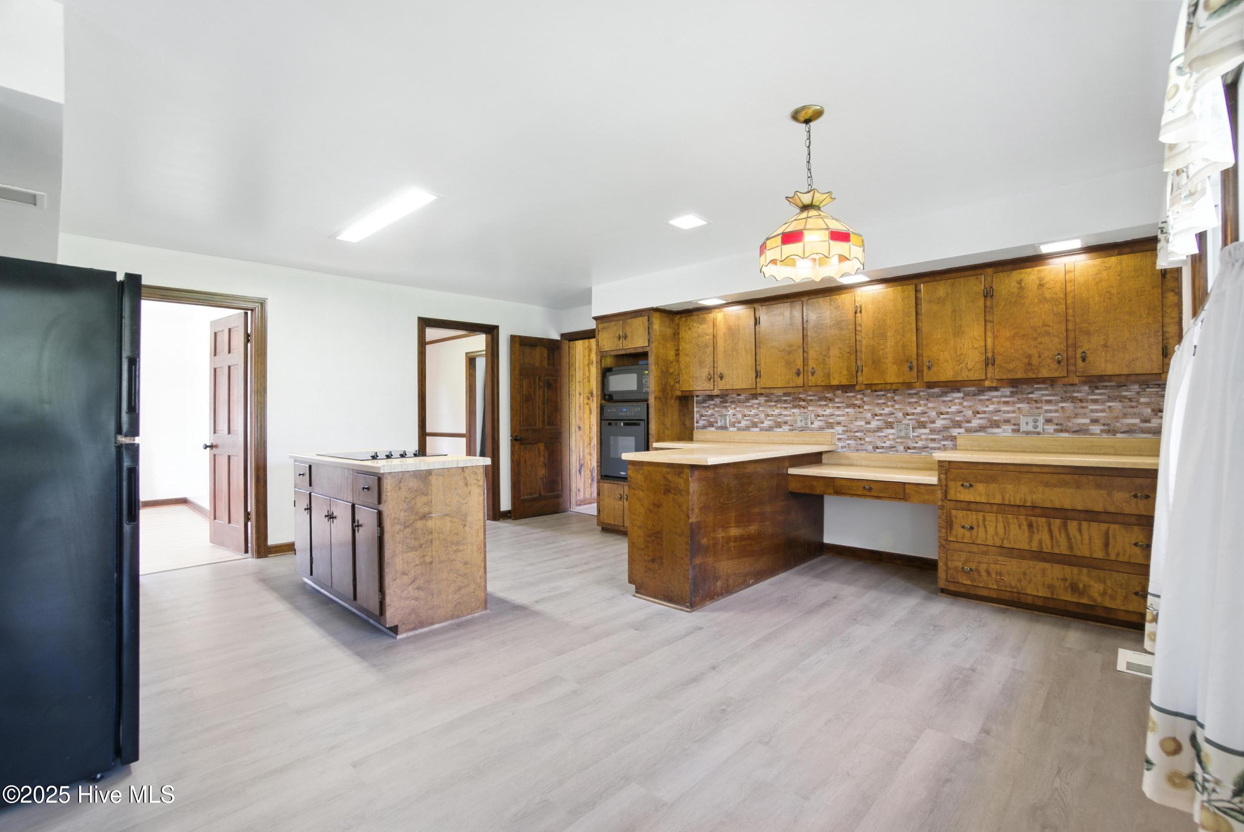 160 Upton Road Property Photo 16