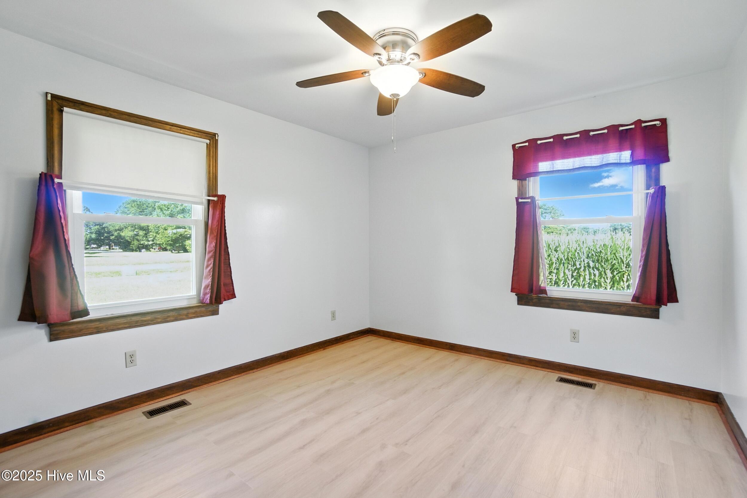 160 Upton Road Property Photo 22